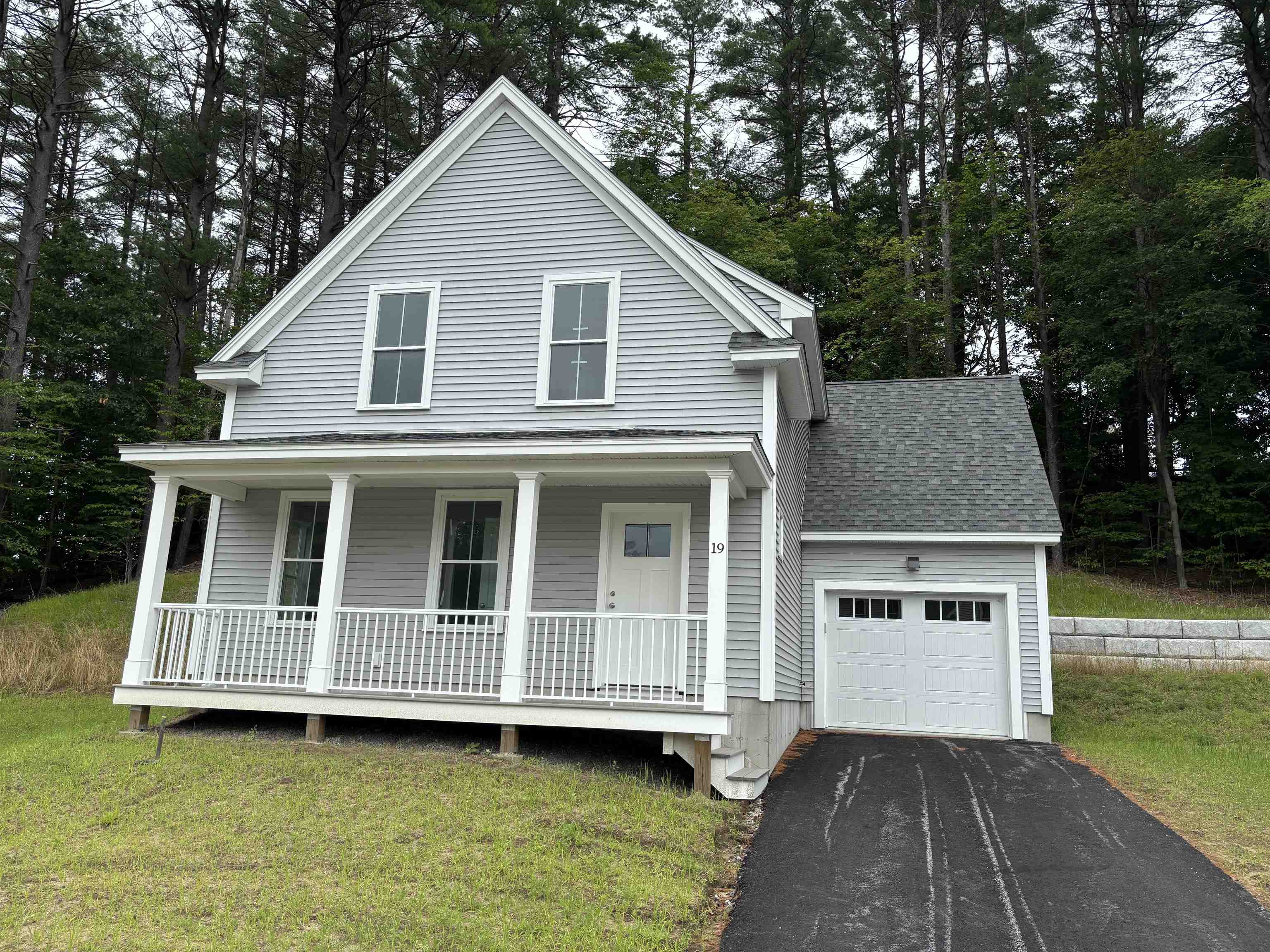 000 Woodmans Ln, Peterborough, NH 03458