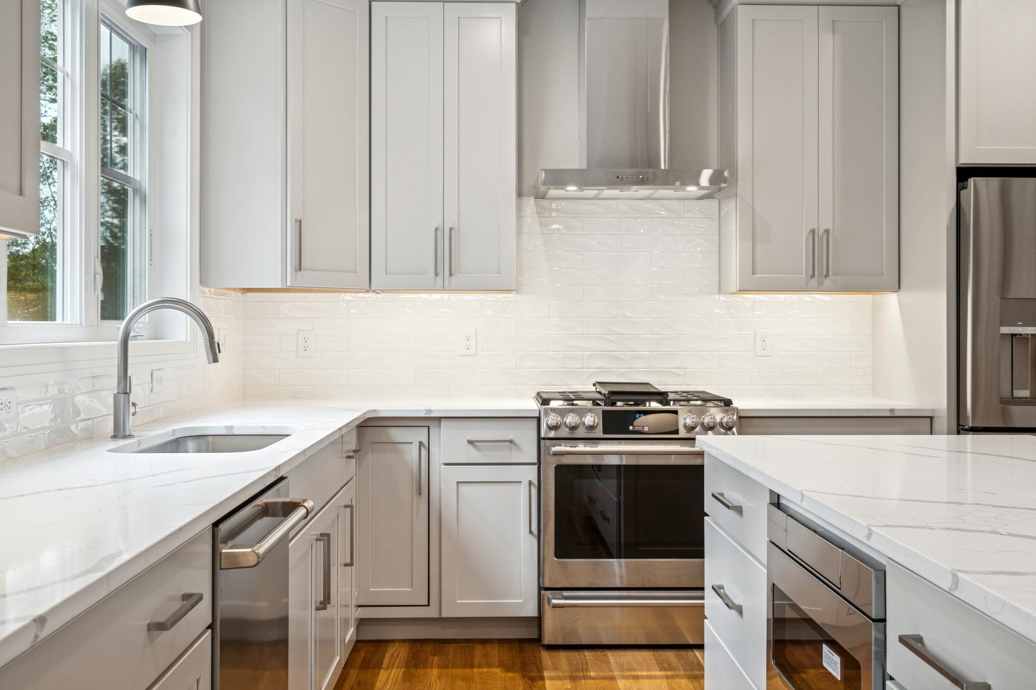 14 Birch St, Portsmouth, NH 03801