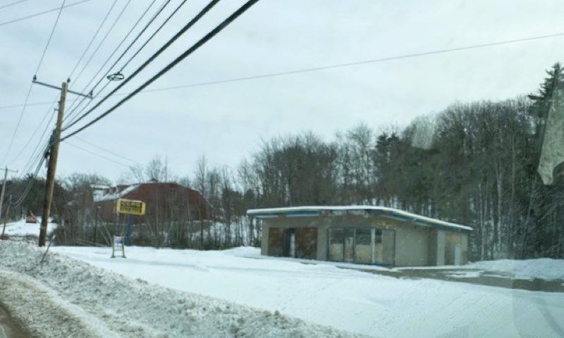 1467 Lake Shore Road — photo 1