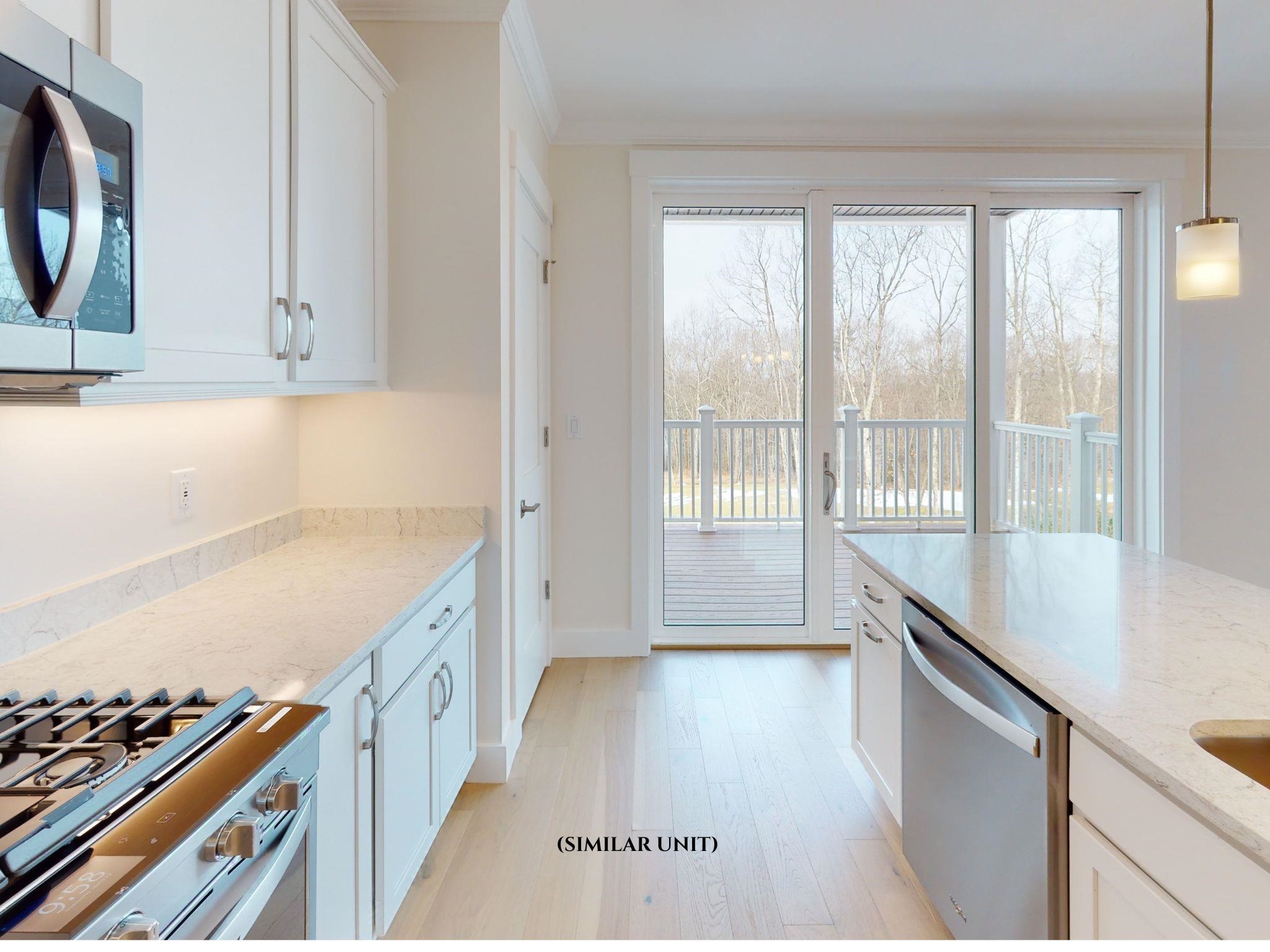 1 Longview Dr, Atkinson, NH 03811