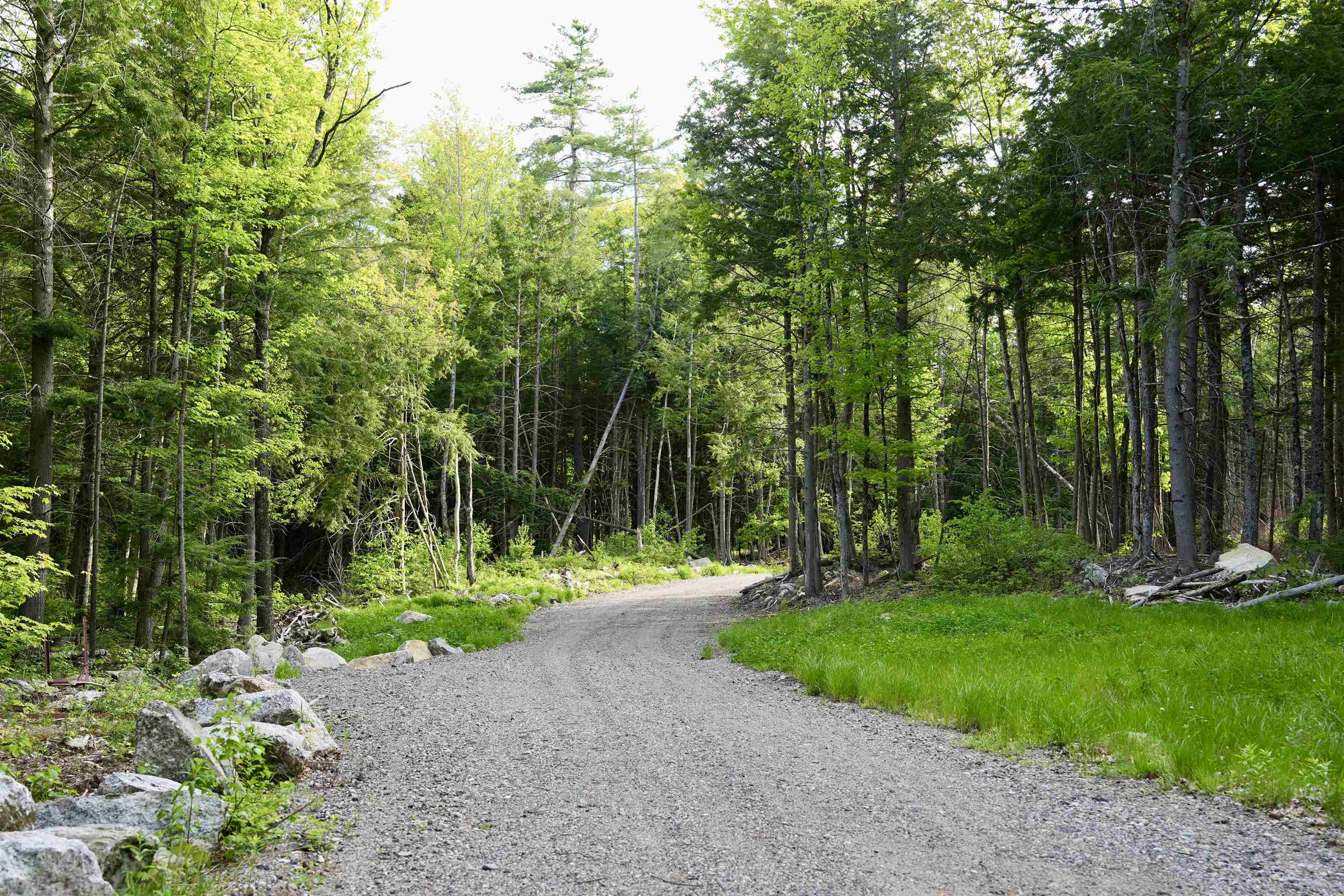 555 Shaker Rd, Sutton, NH 03260