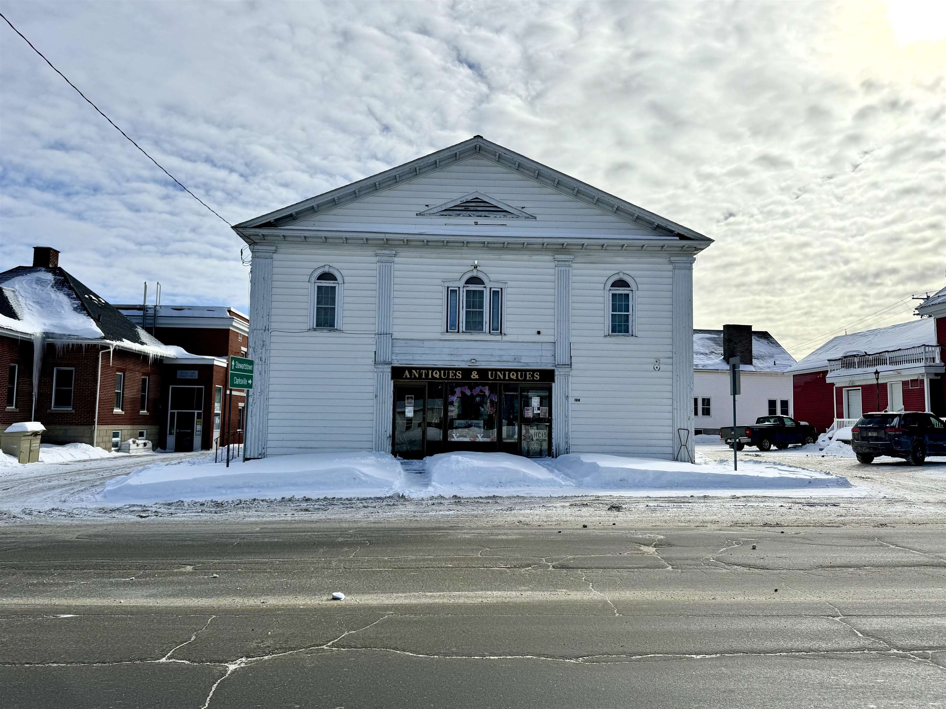 124 Main St, Colebrook, NH 03576