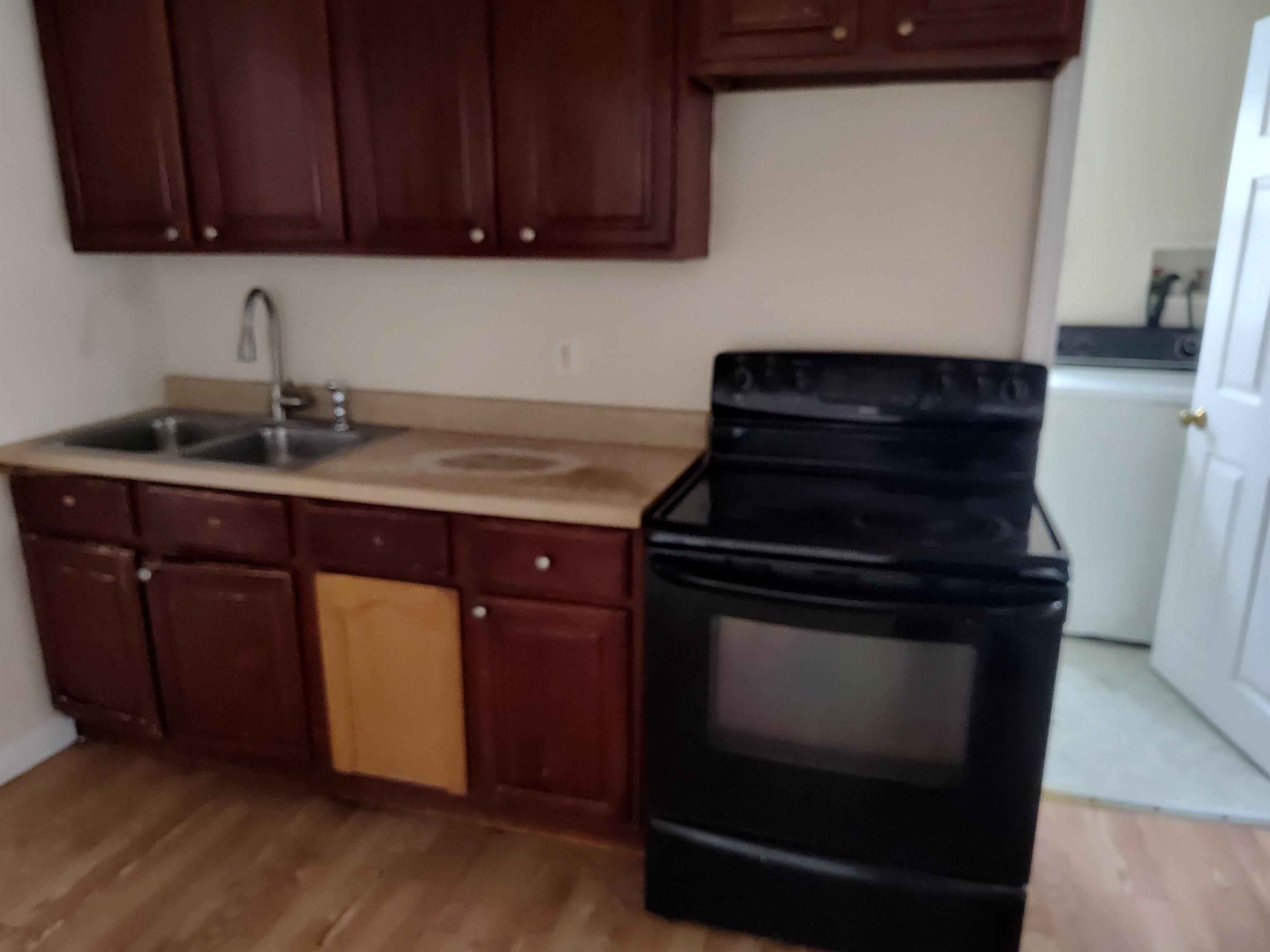 426 Manchester St, Manchester, NH 03103