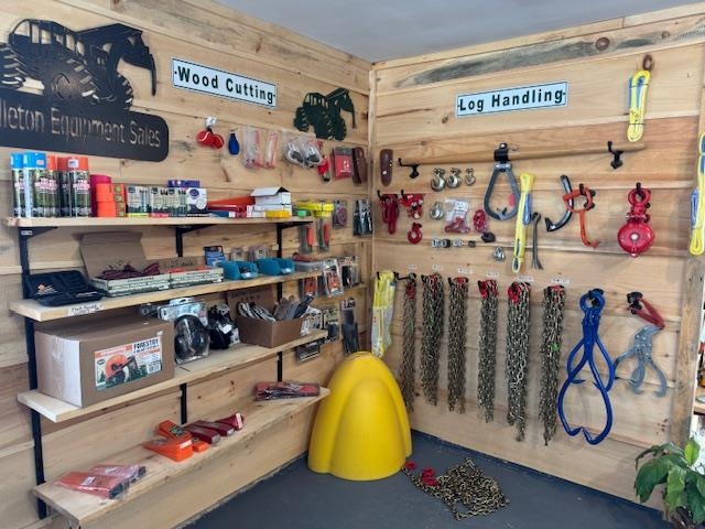 1204 Nh Route 11, Farmington, NH 03835