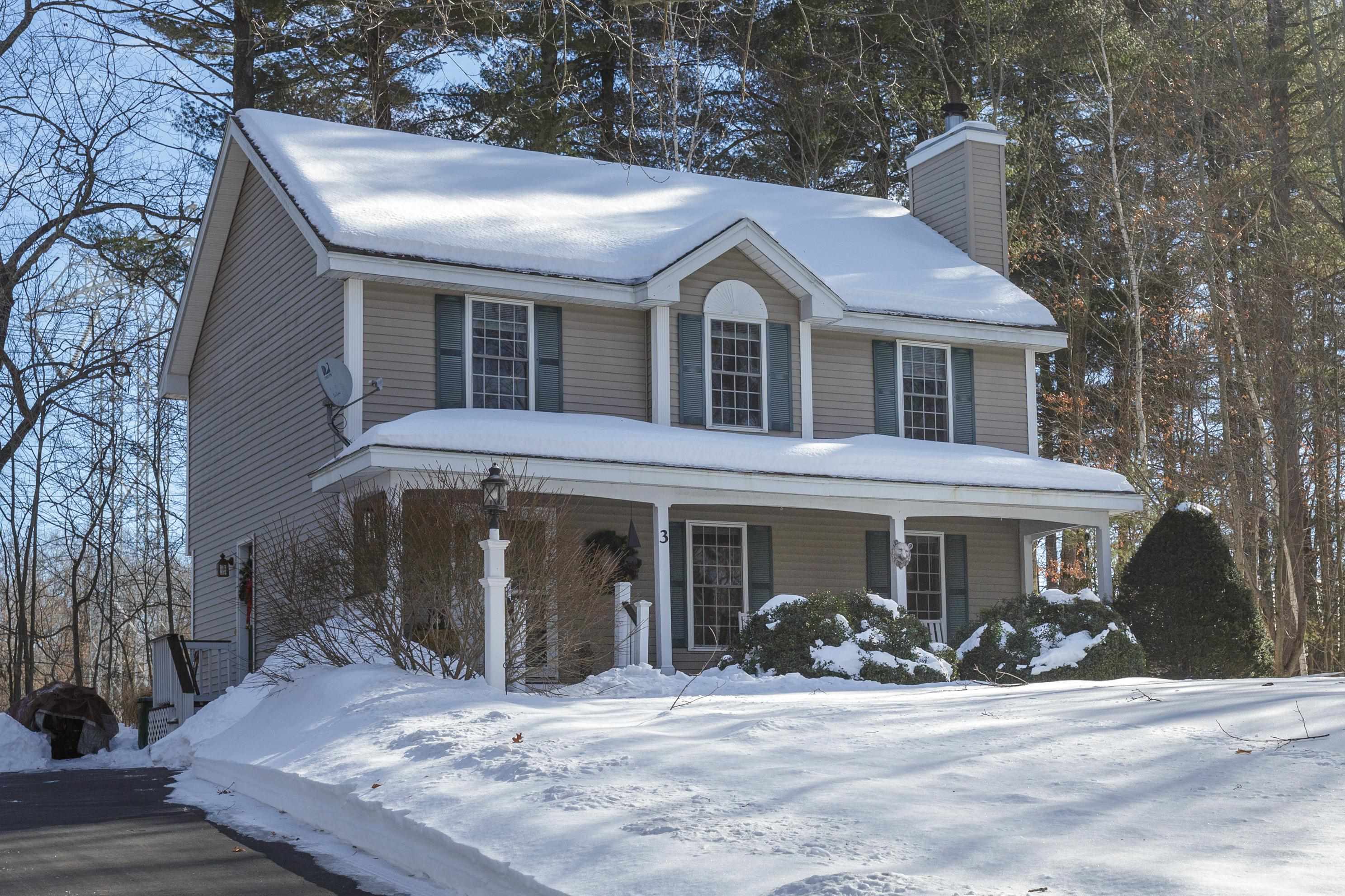 MLS 5030083: 3 Lund Street, Litchfield NH