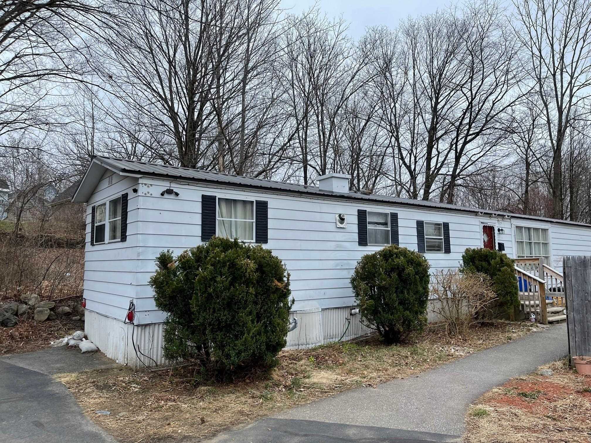 399-401 South Main Street — photo 2