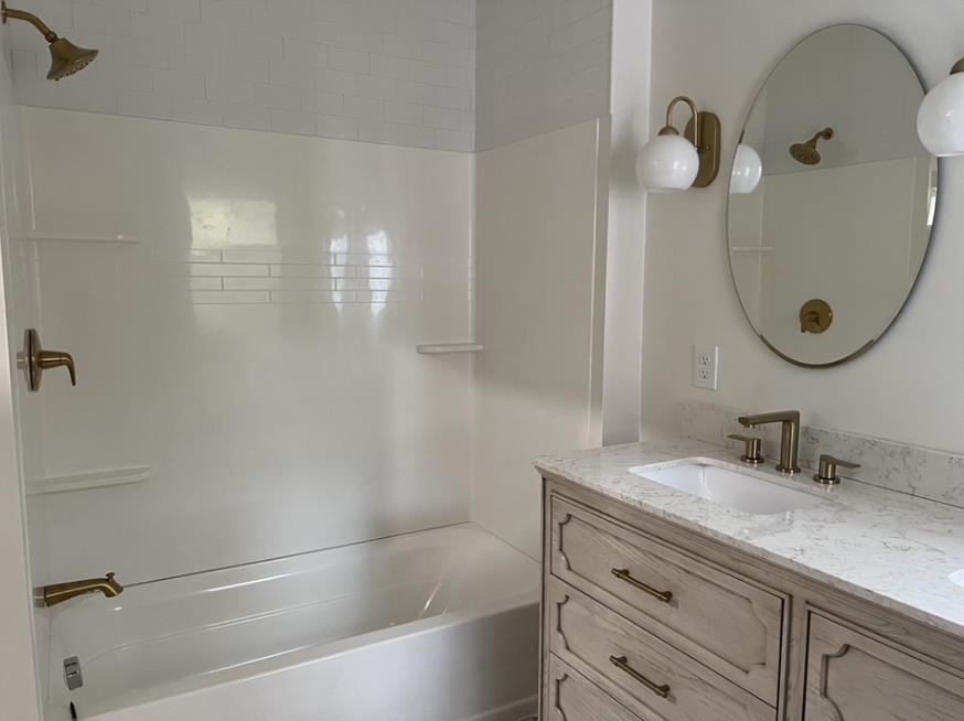 164 Brock St, Rochester, NH 03867