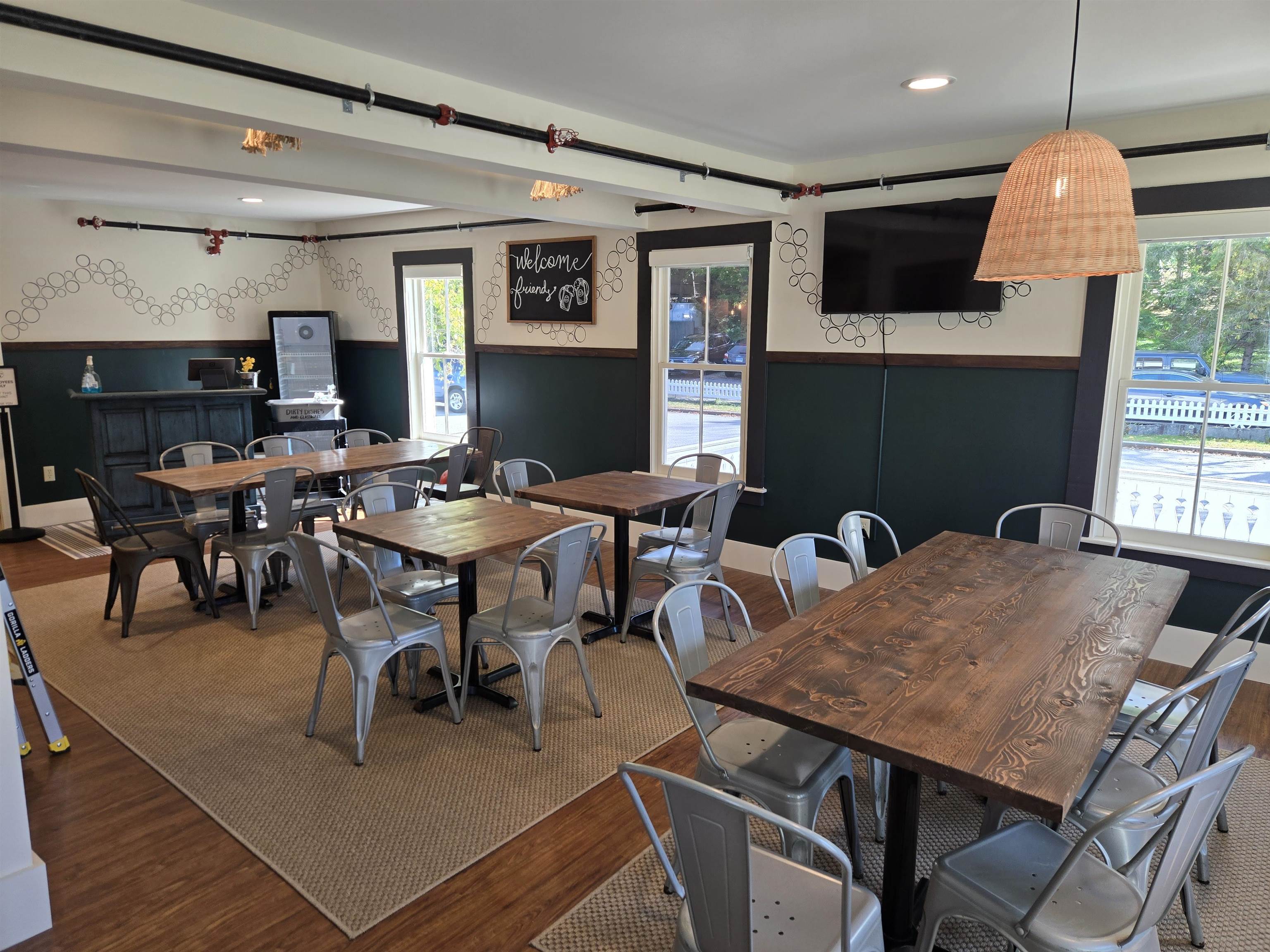 15 Newmarket Rd, Durham, NH 03824