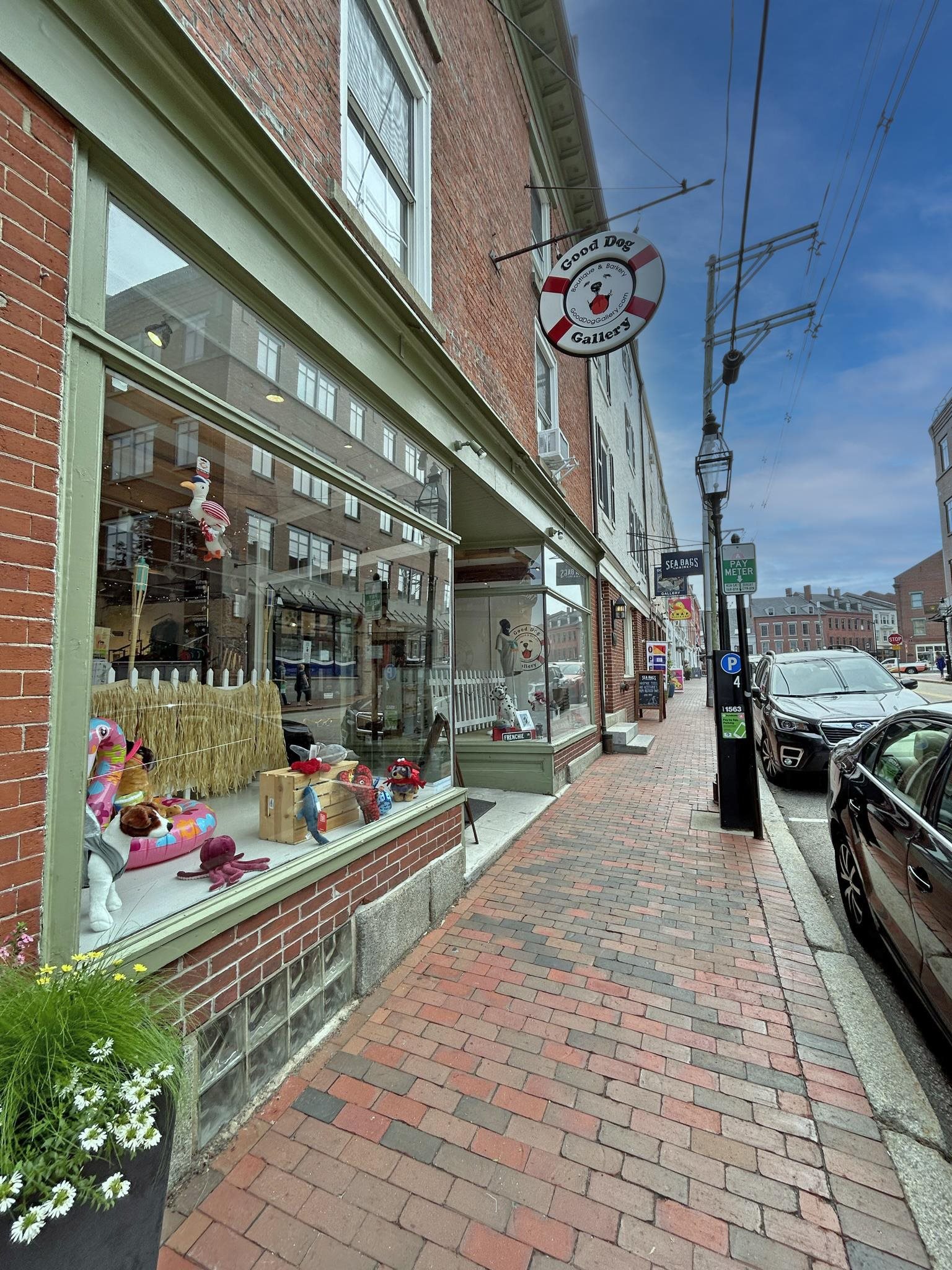 135 Market St, Portsmouth, NH 03801