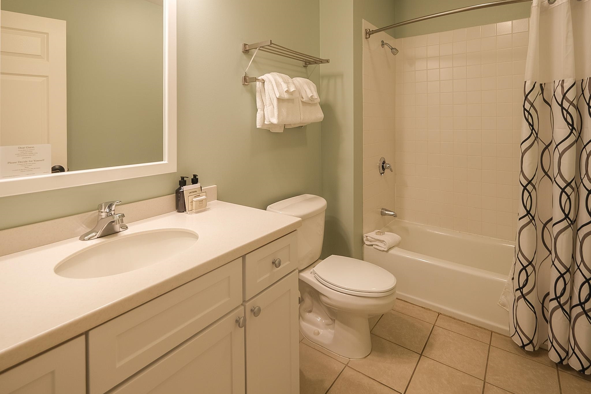 Full bath 22804911
