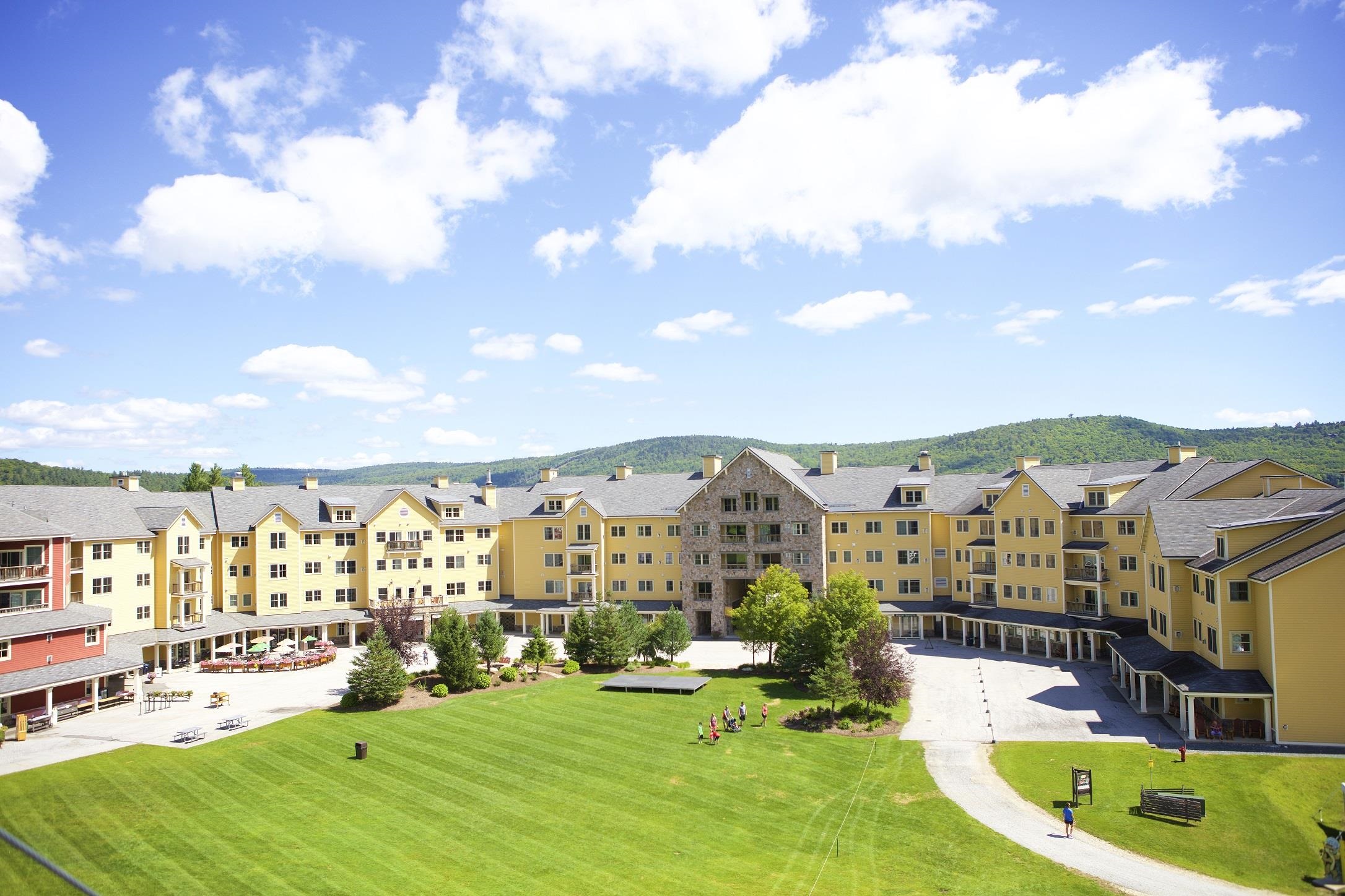 Jackson Gore Inn 22761951