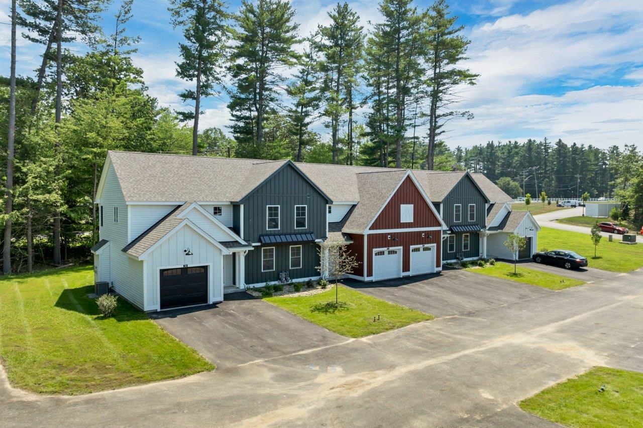 MLS 5031664: 3-B Mustang Drive-Unit B, Litchfield NH