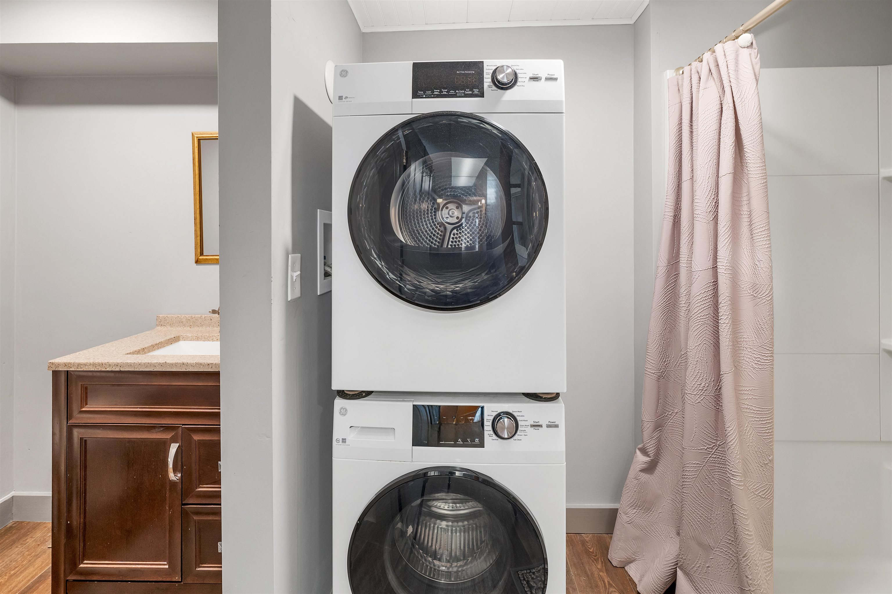 Second floor 3/4 bathroom