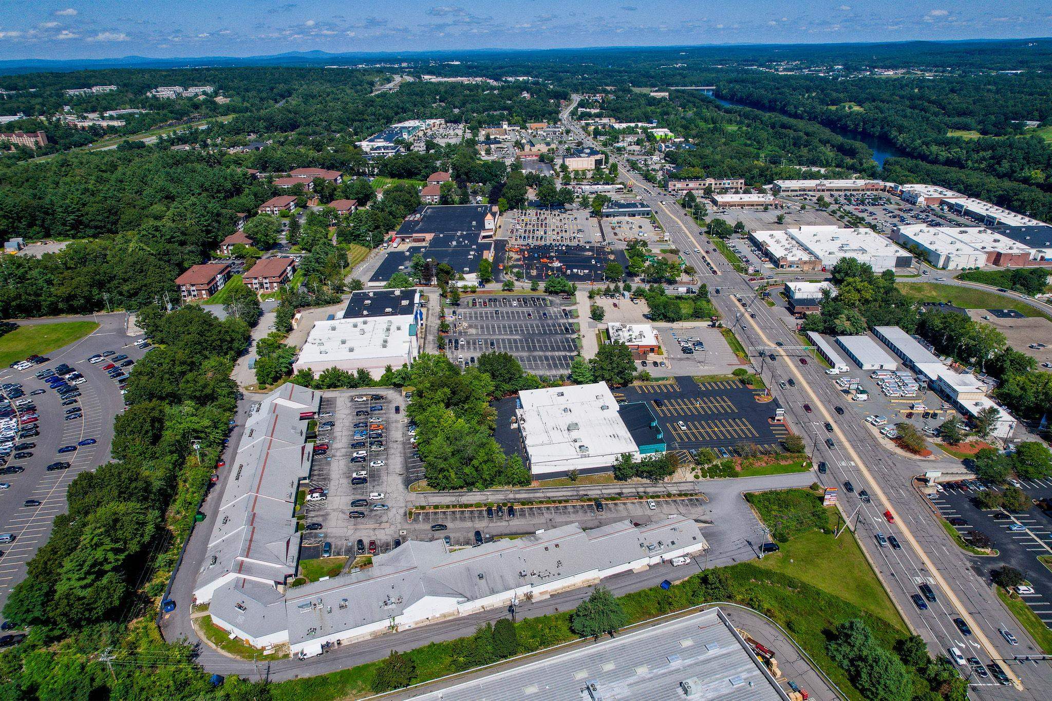 295 Daniel Webster Highway, Nashua, NH photo 2
