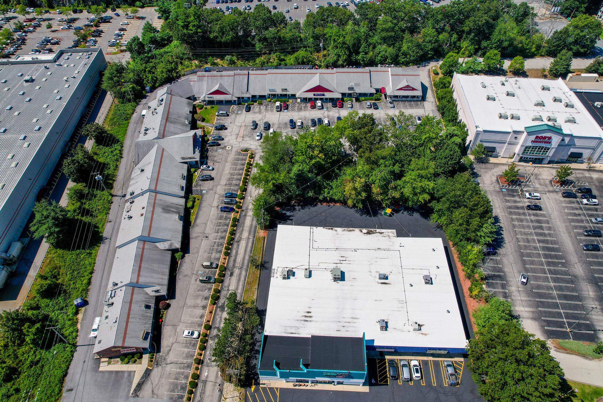 295 Daniel Webster Highway, Nashua, NH photo 3
