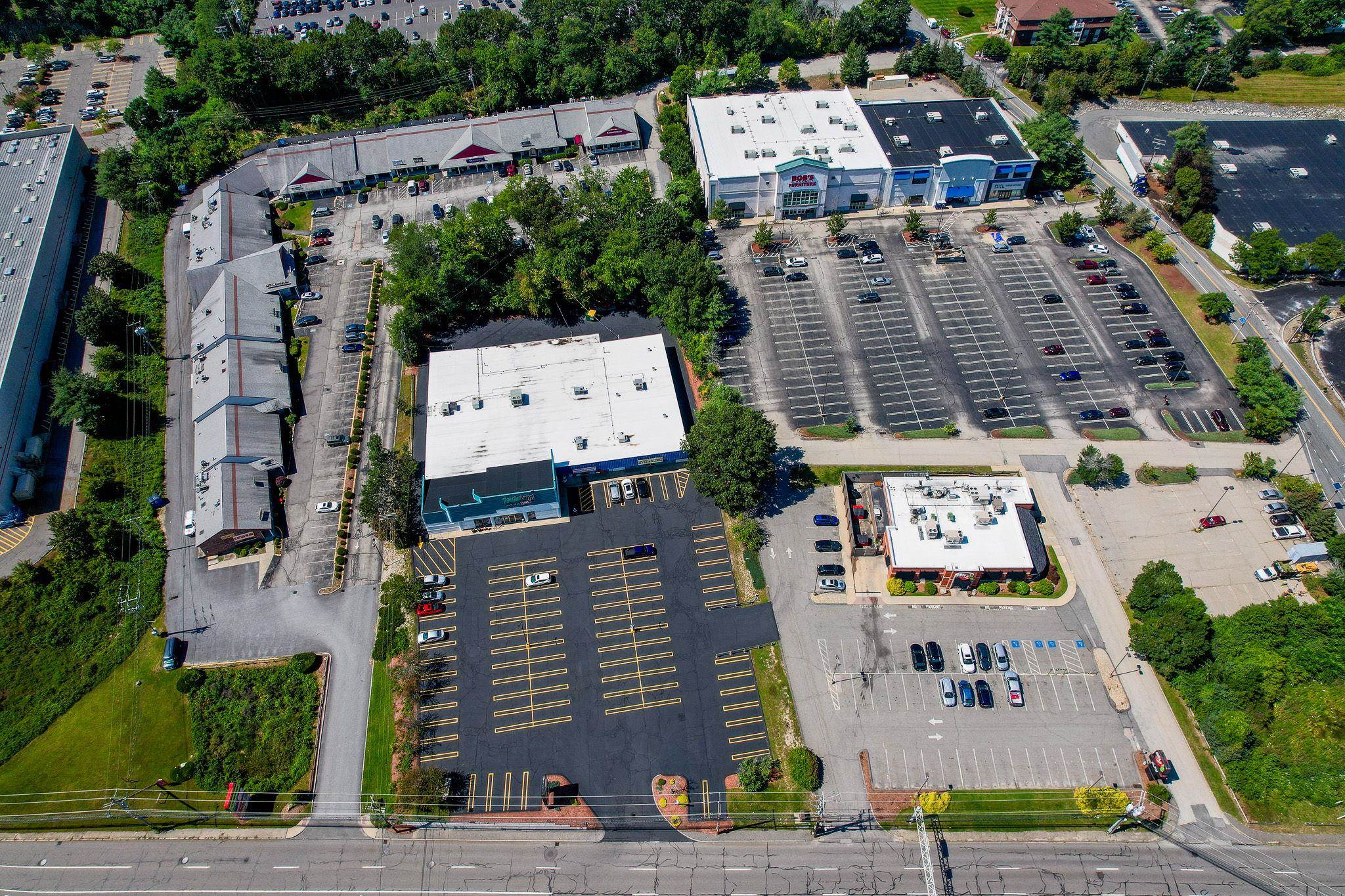 295 Daniel Webster Highway, Nashua, NH photo 4