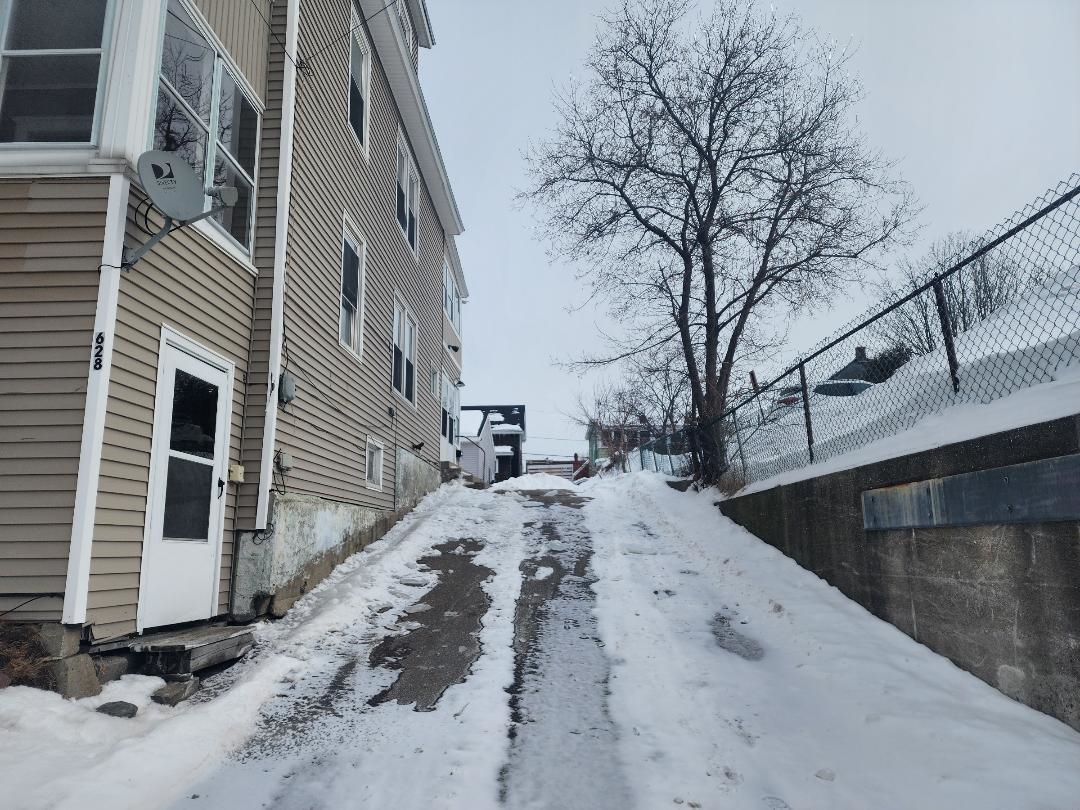 628 Hillsboro St, Berlin, NH 03570