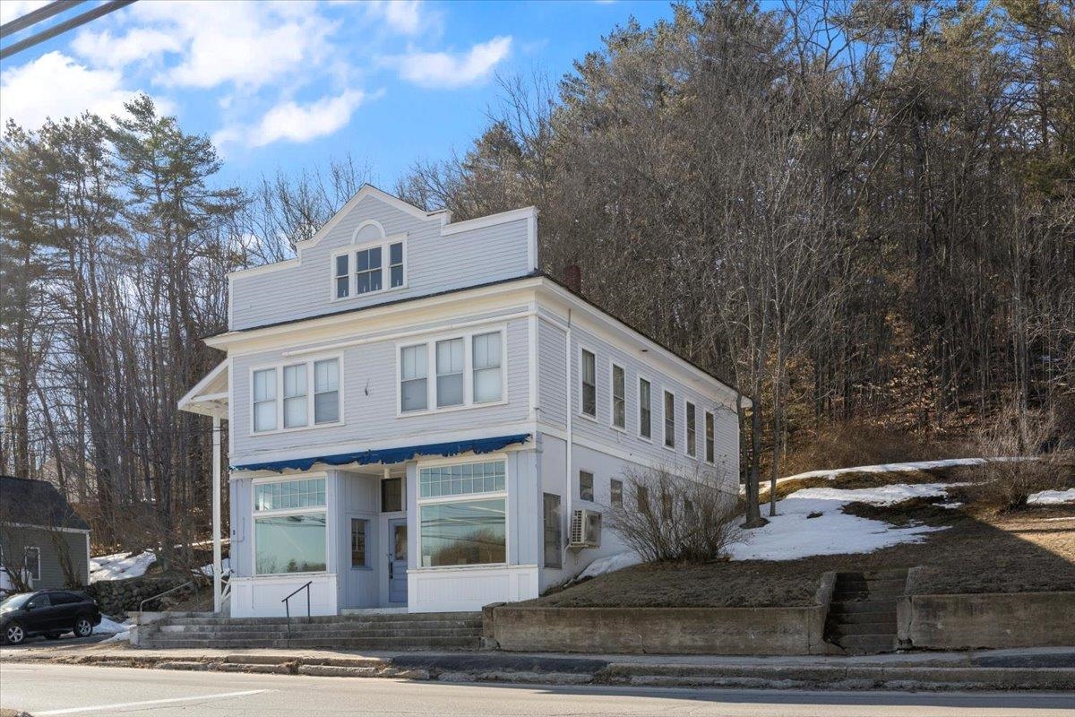 6 Dawson St, Milton, NH 03851