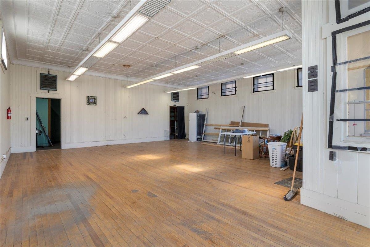 6 Dawson St, Milton, NH 03851