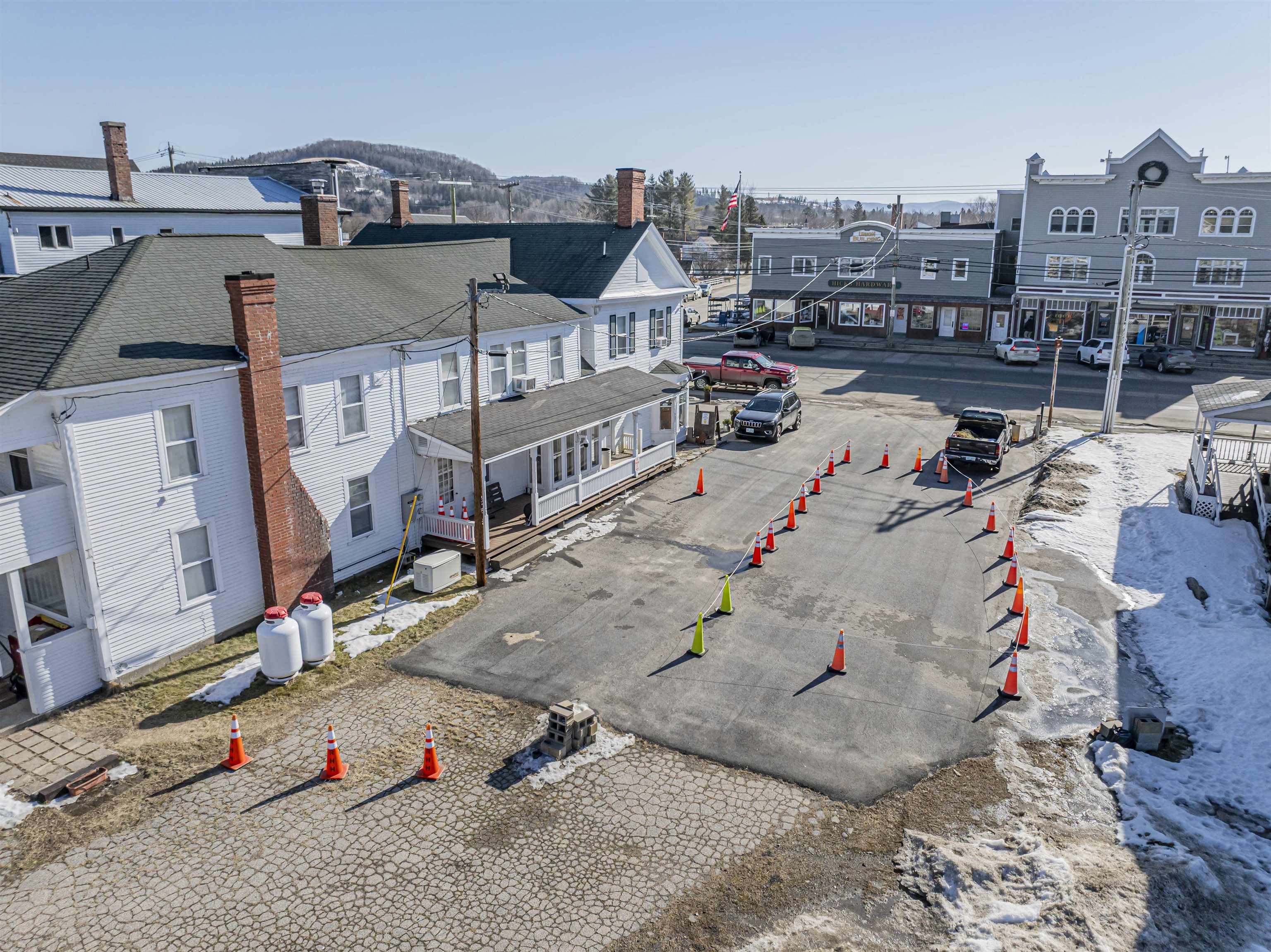 115117 Main St, Colebrook, NH 03576