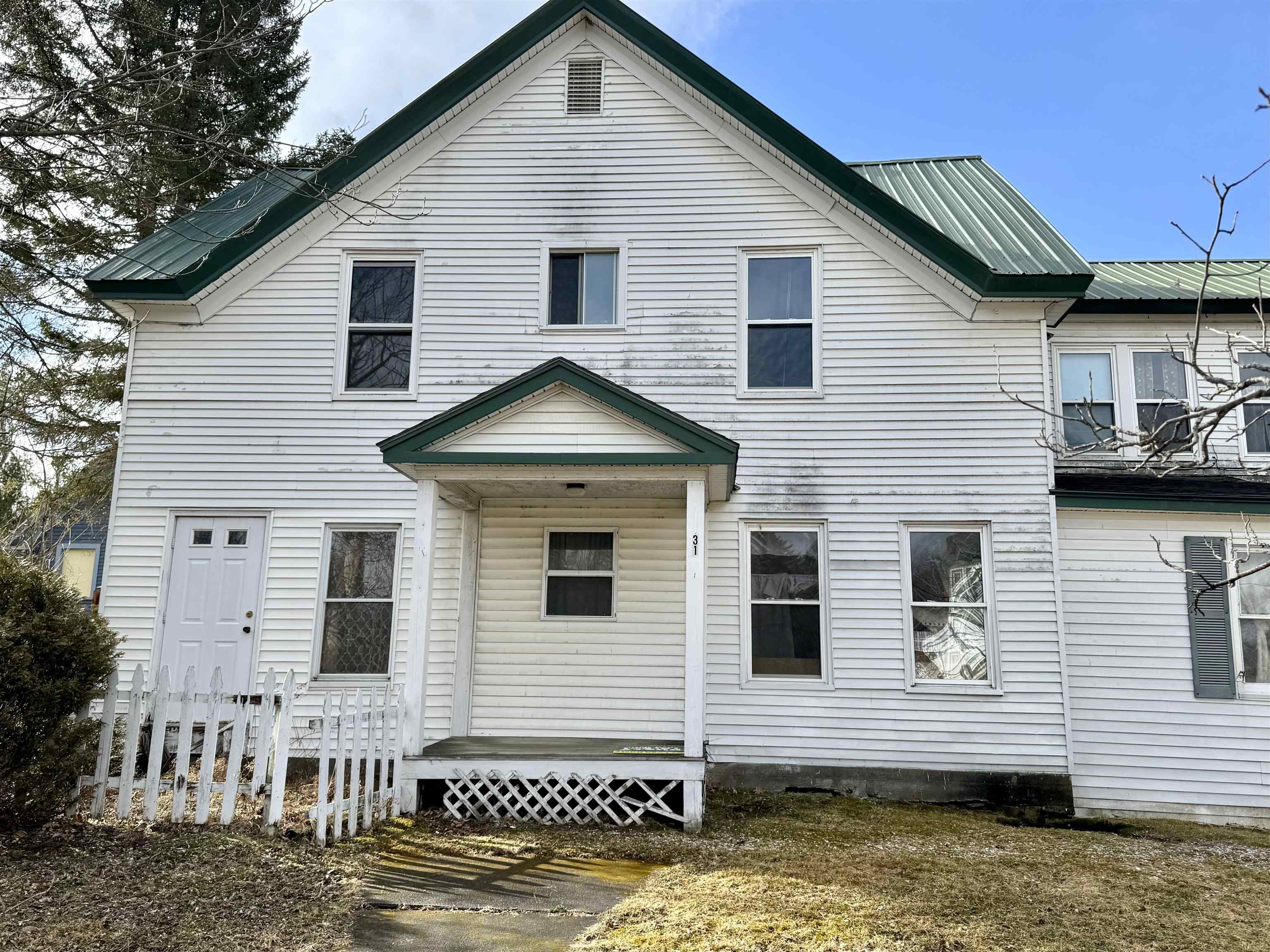 31 - 33 Colby St, Colebrook, NH 03576