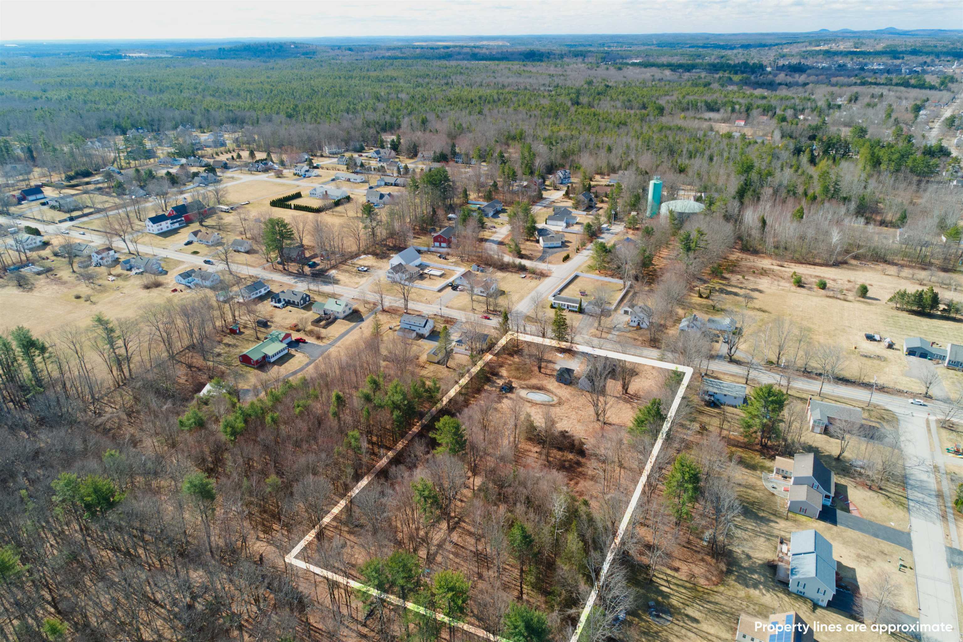 524 Salmon Falls Rd, Rochester, NH 03868