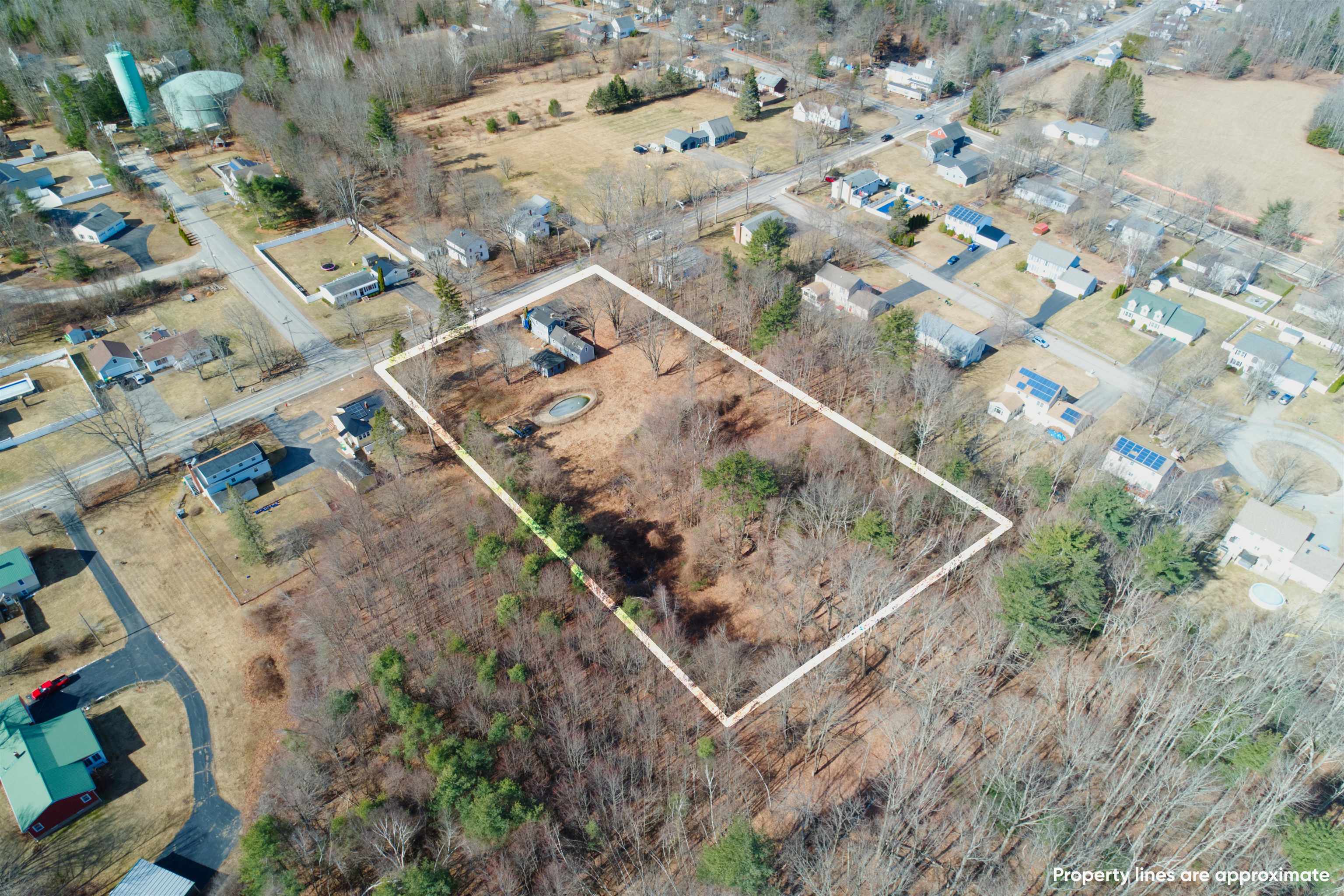 524 Salmon Falls Rd, Rochester, NH 03868