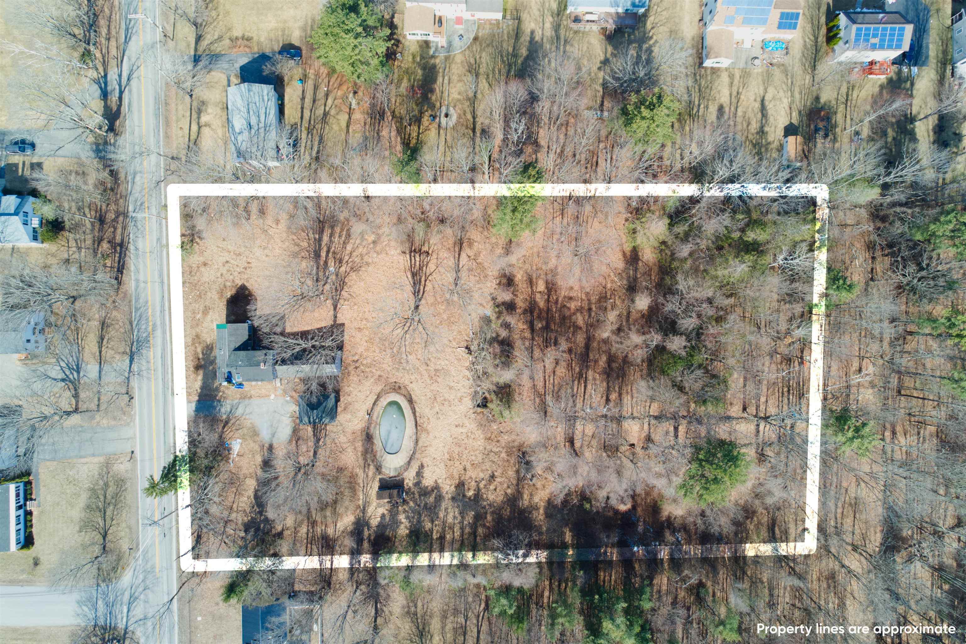 524 Salmon Falls Rd, Rochester, NH 03868