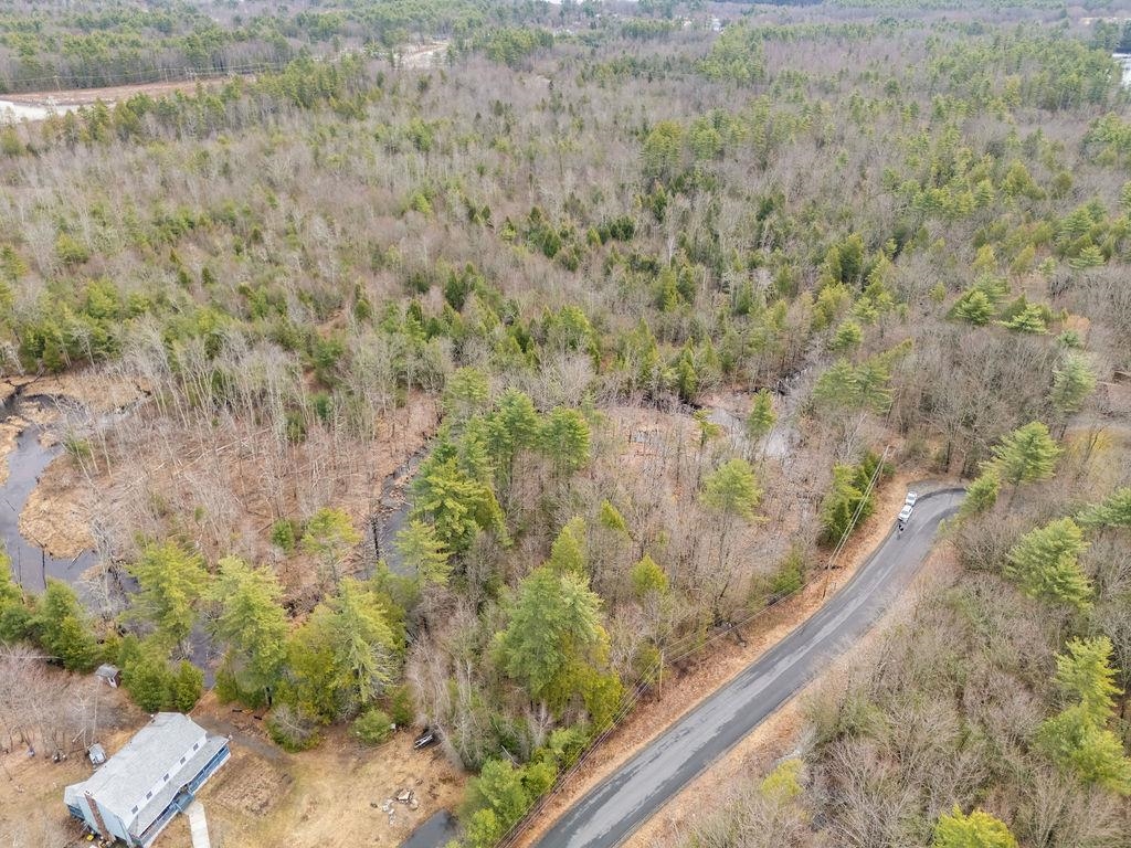 39 Colby Rd, Kingston, NH 03848