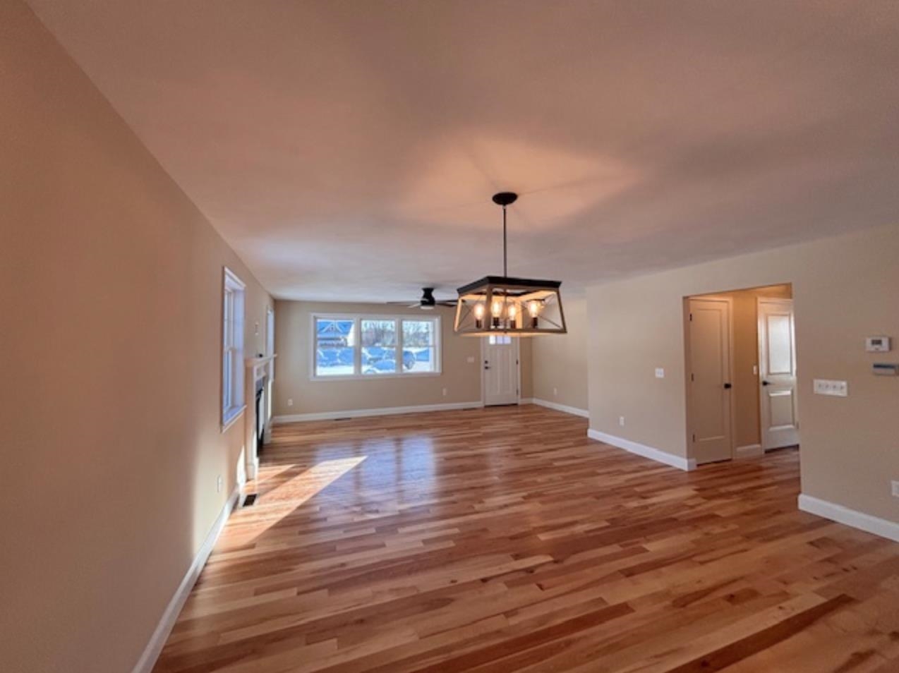 8 Taylor Cir, Brentwood, NH 03833