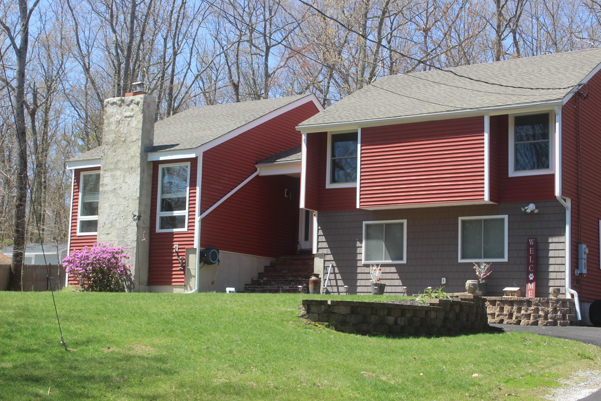 Photo of 20.5 Emerald Drive Derry NH 03038