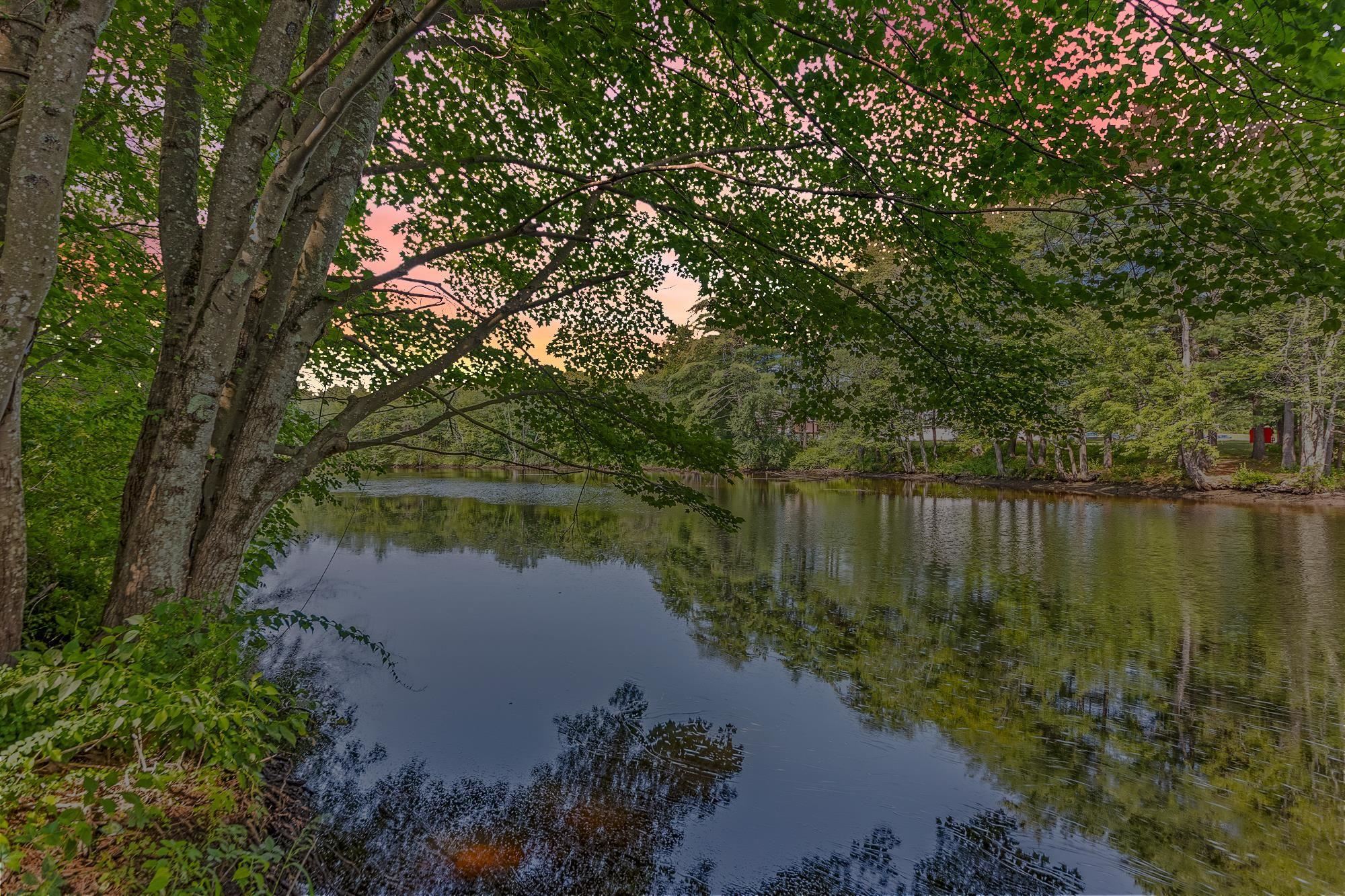 32 Mill St, Rochester, NH 03867