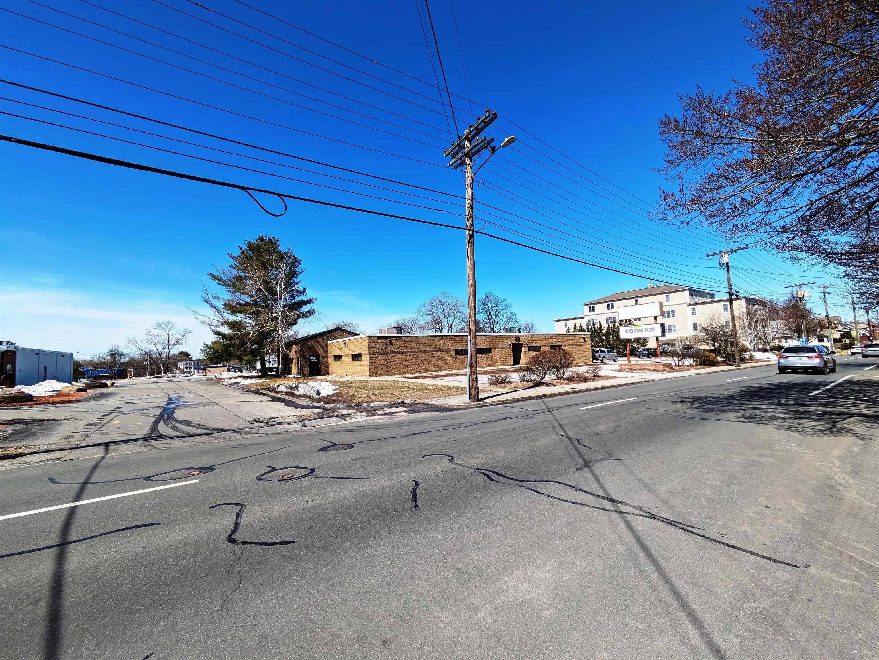 25 S Maple St, Manchester, NH 03103