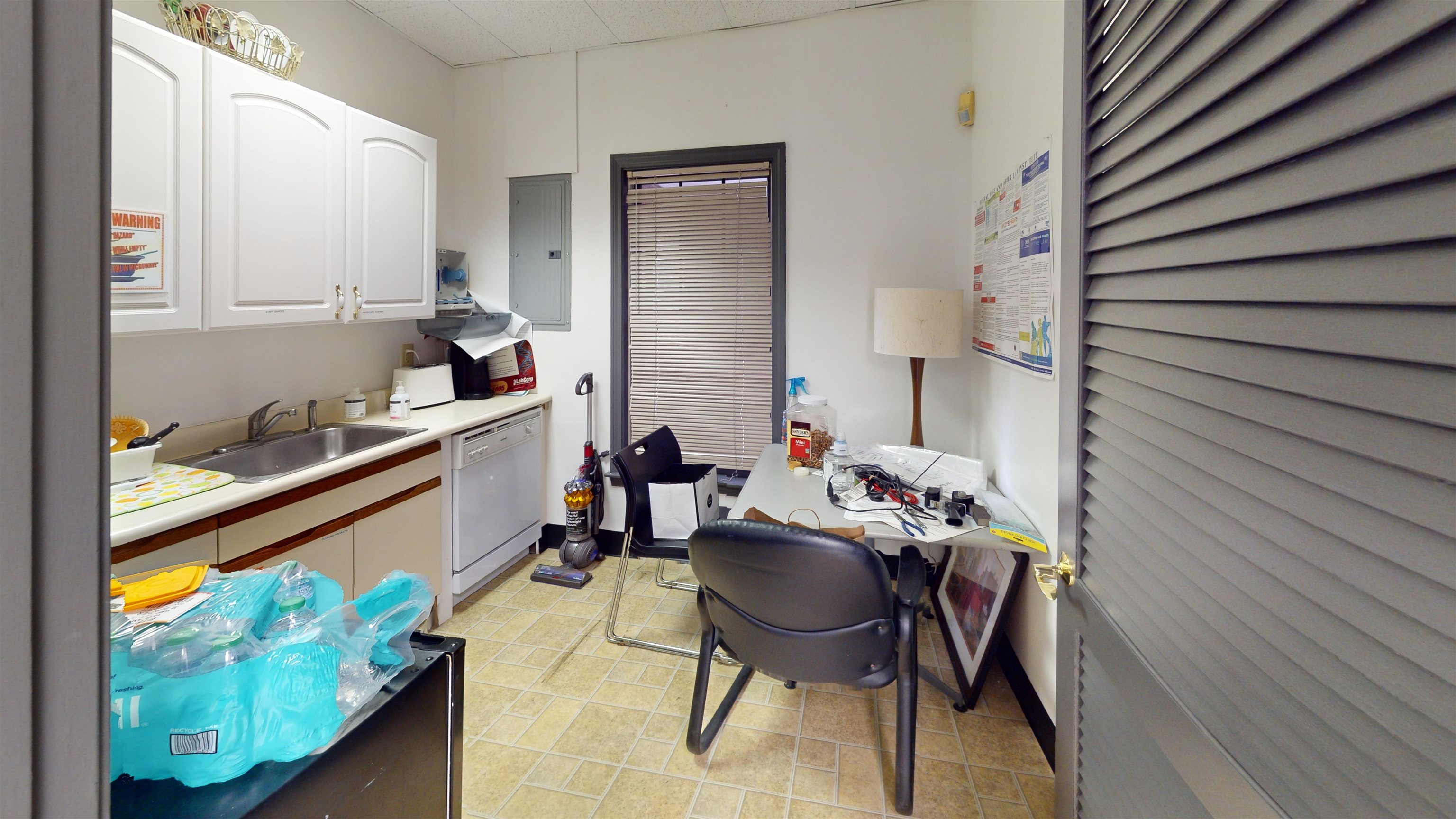 875 Greenland Rd, Portsmouth, NH 03801