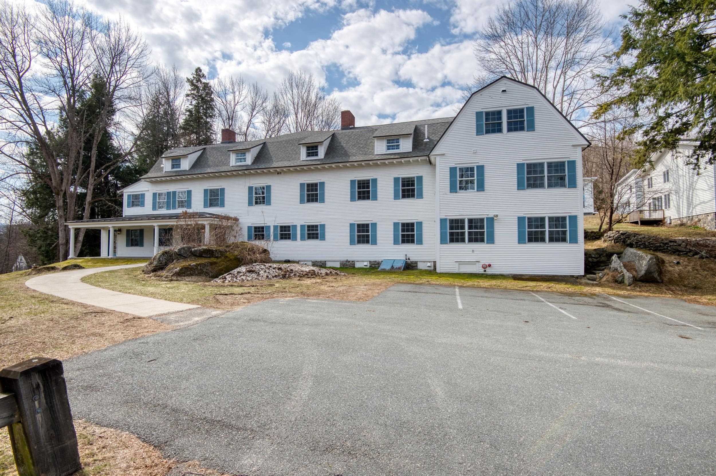 371 West Farm Rd, Bethlehem, NH 03574