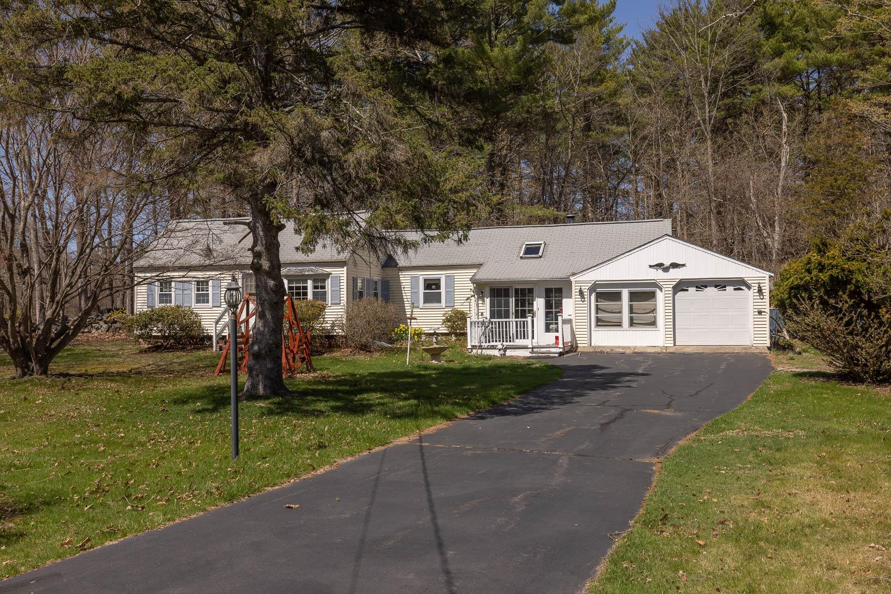 137 Clark Rd, Rye, NH 03870