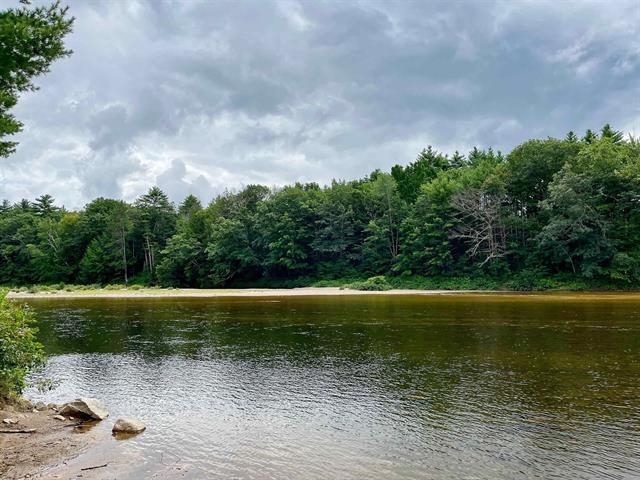 74 Lamplighter Dr, Conway, NH 03818