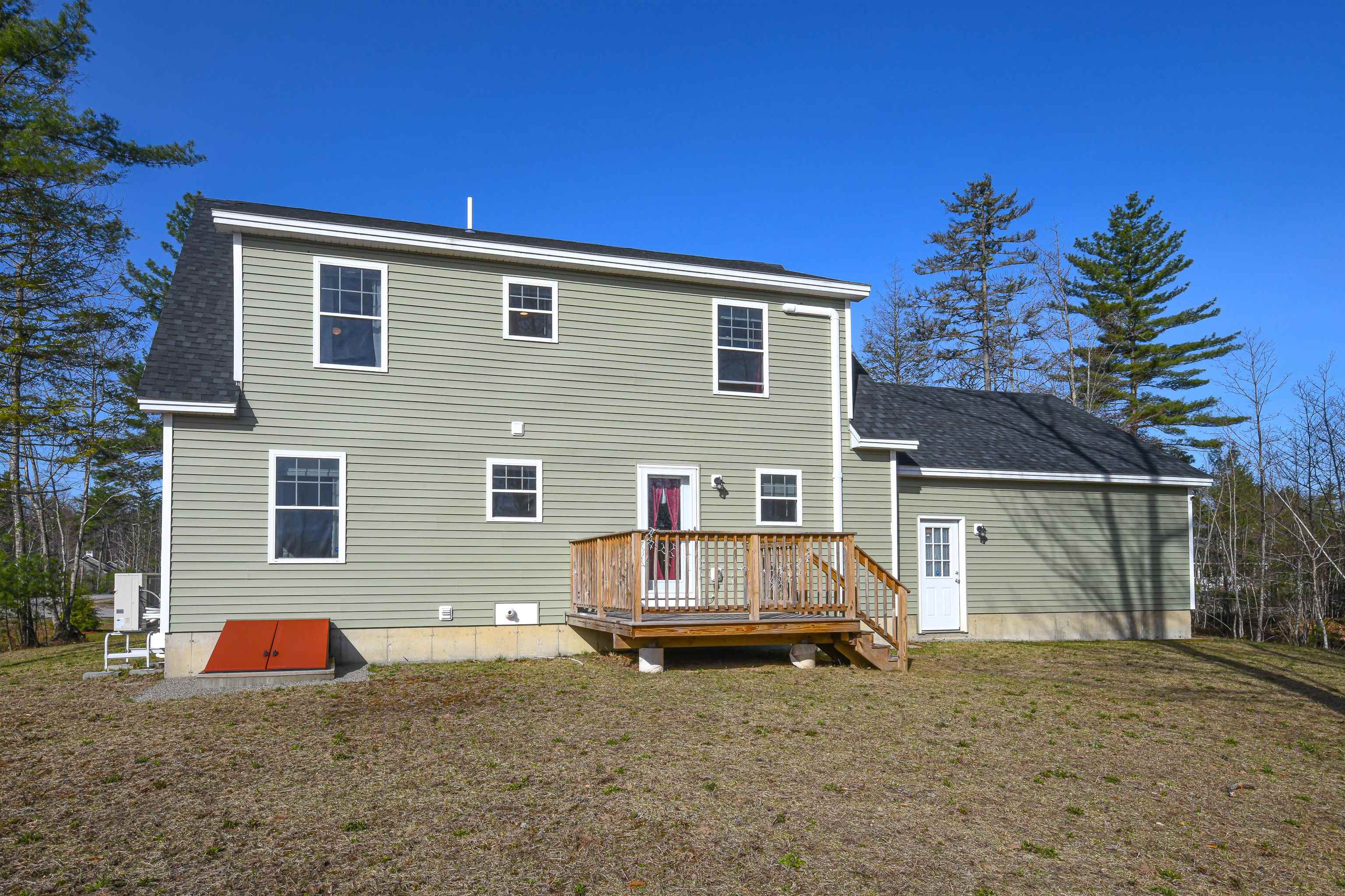293 Pemigewasset Dr, Conway, NH 03813