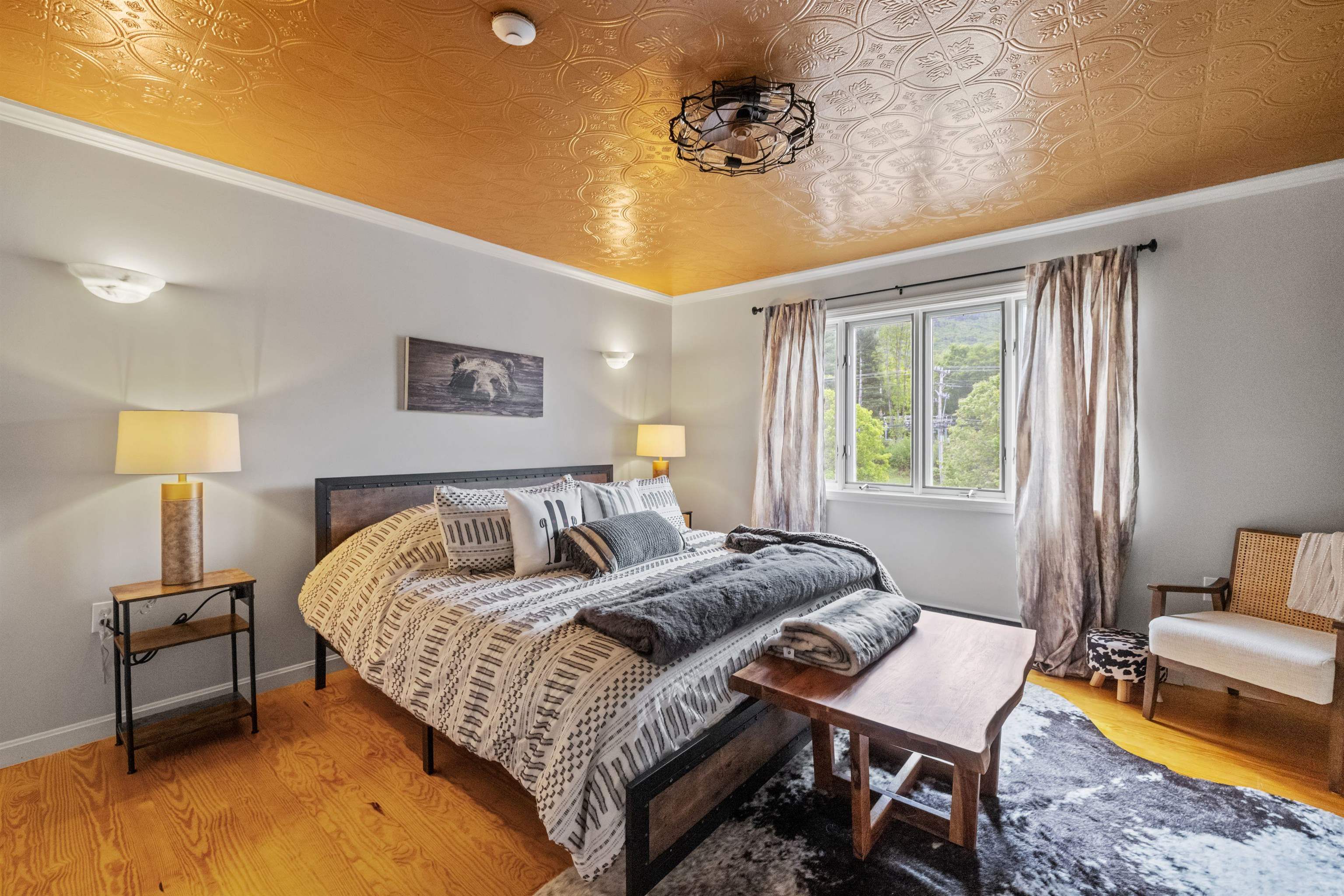 227 Main St, Lincoln, NH 03251