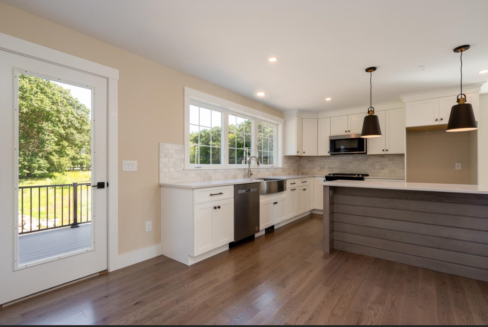 31 Thompson Way, Rye, NH 03870