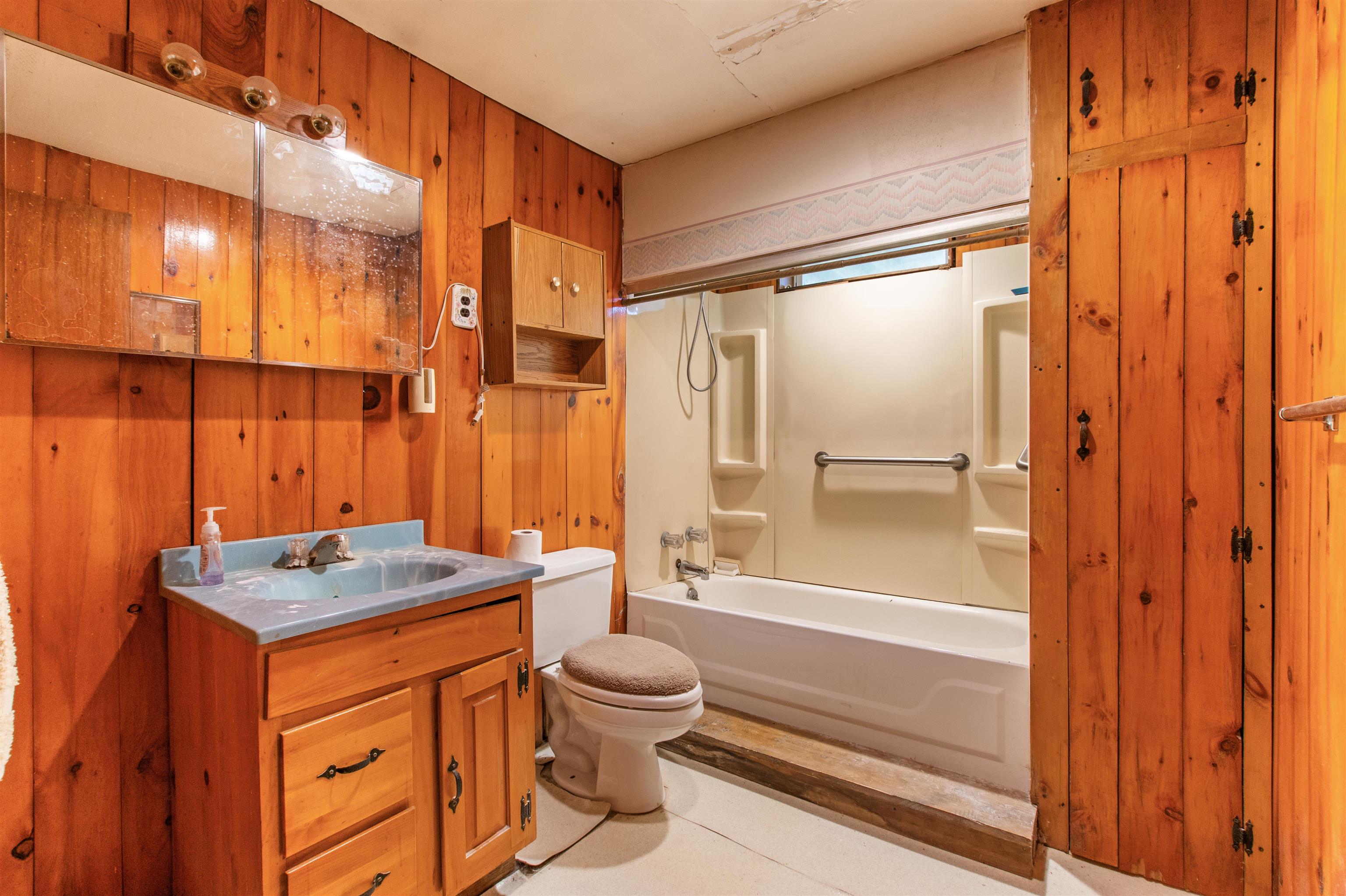 388 Percy Rd, Stark, NH 03582