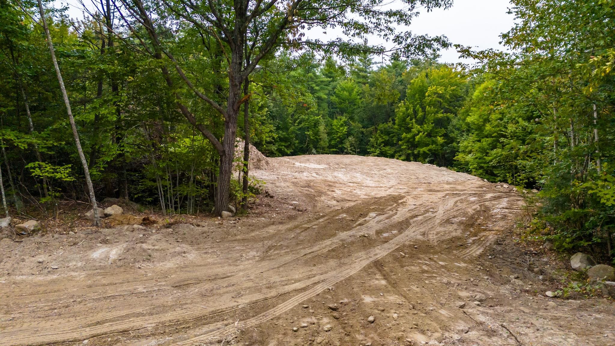 18-8 Winnipesaukee Dr, Wolfeboro, NH 03894