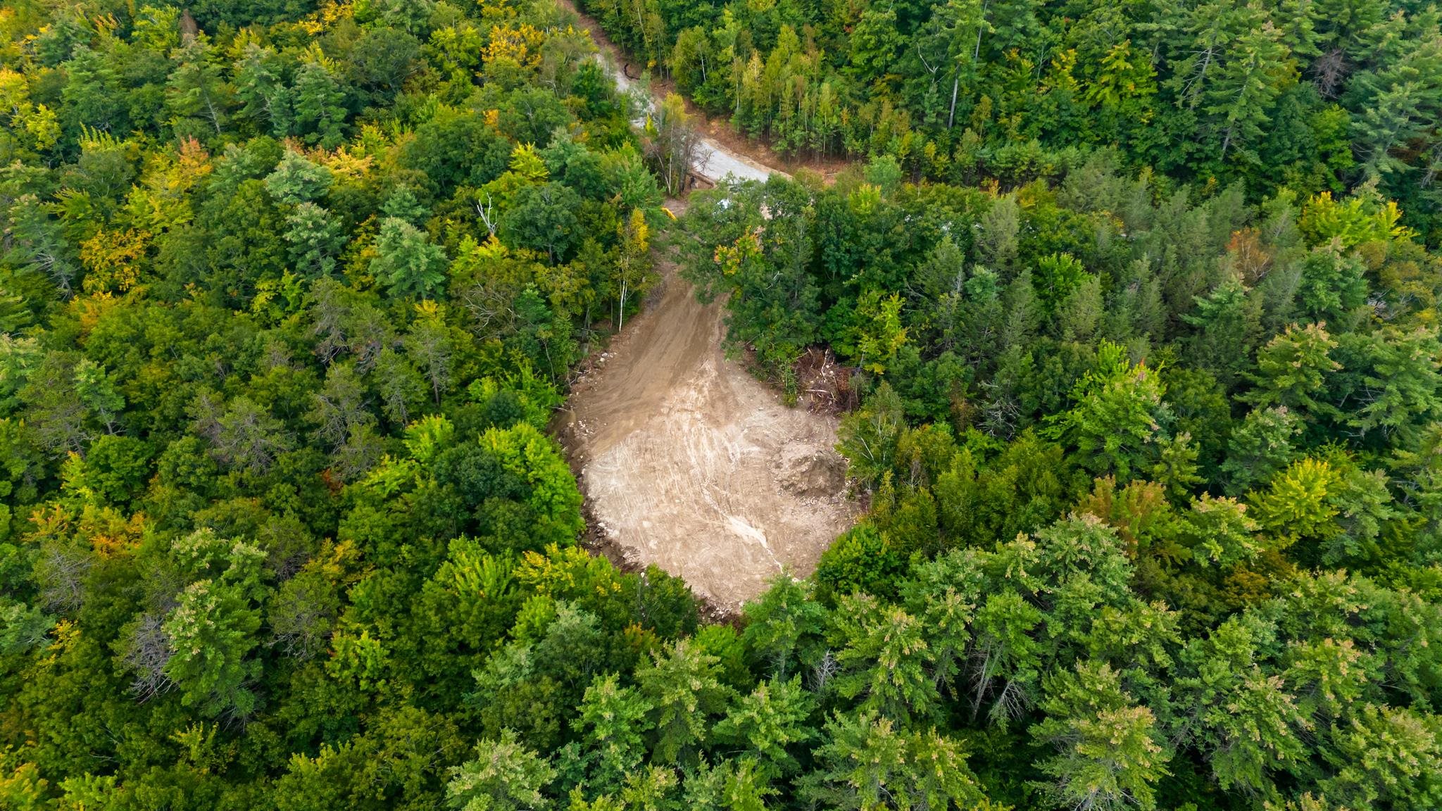 18-8 Winnipesaukee Dr, Wolfeboro, NH 03894