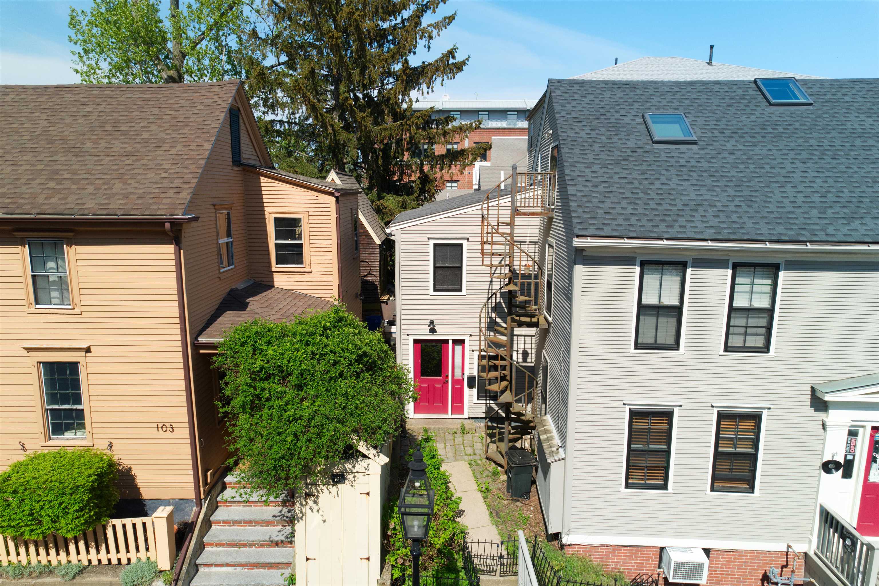 93 High St, Portsmouth, NH 03801