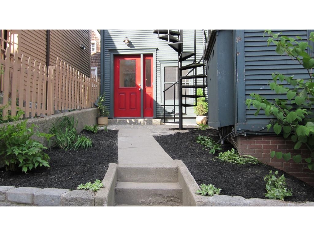 93 High St, Portsmouth, NH 03801