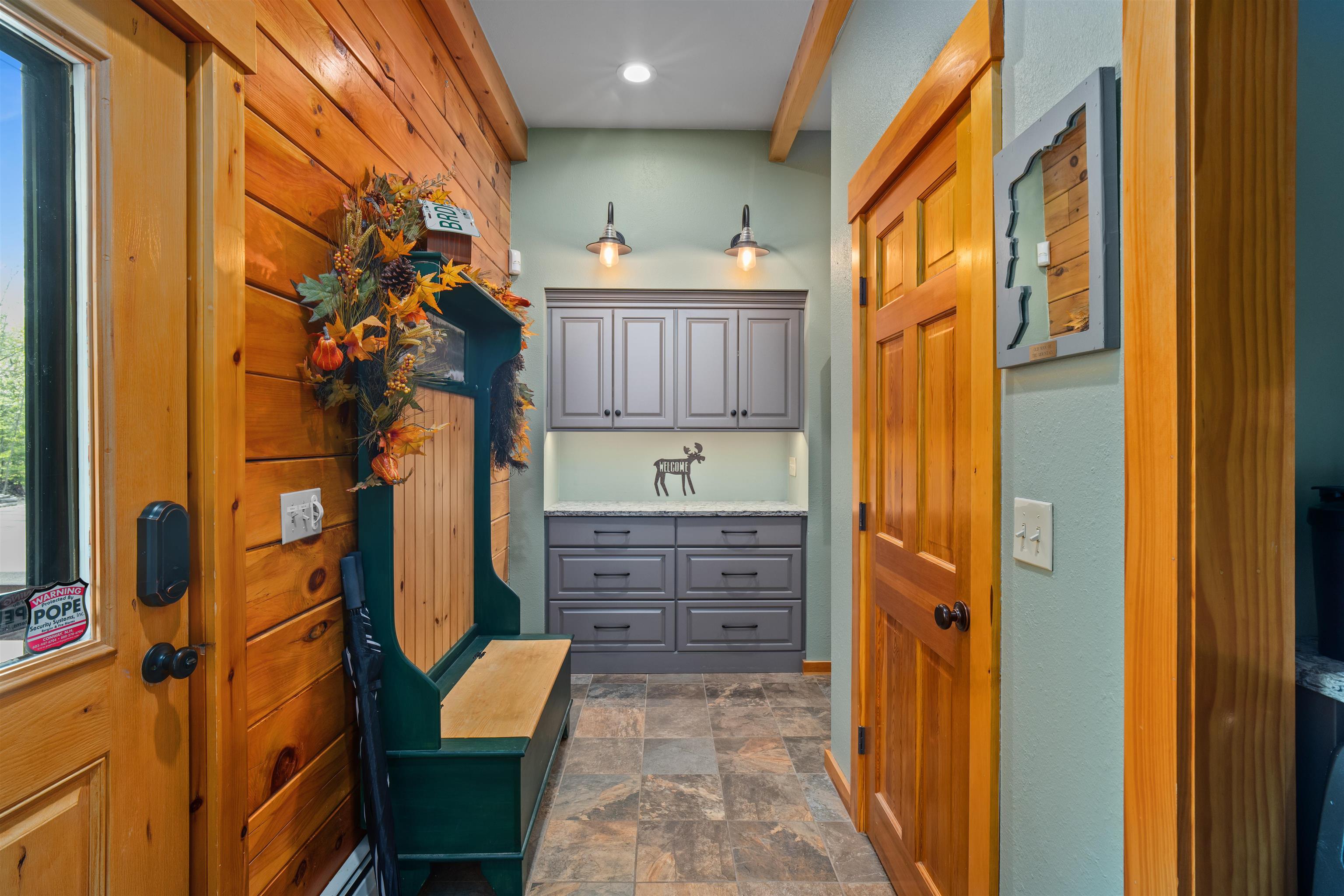 70 Peak Vista Ln, Madison, NH 03849