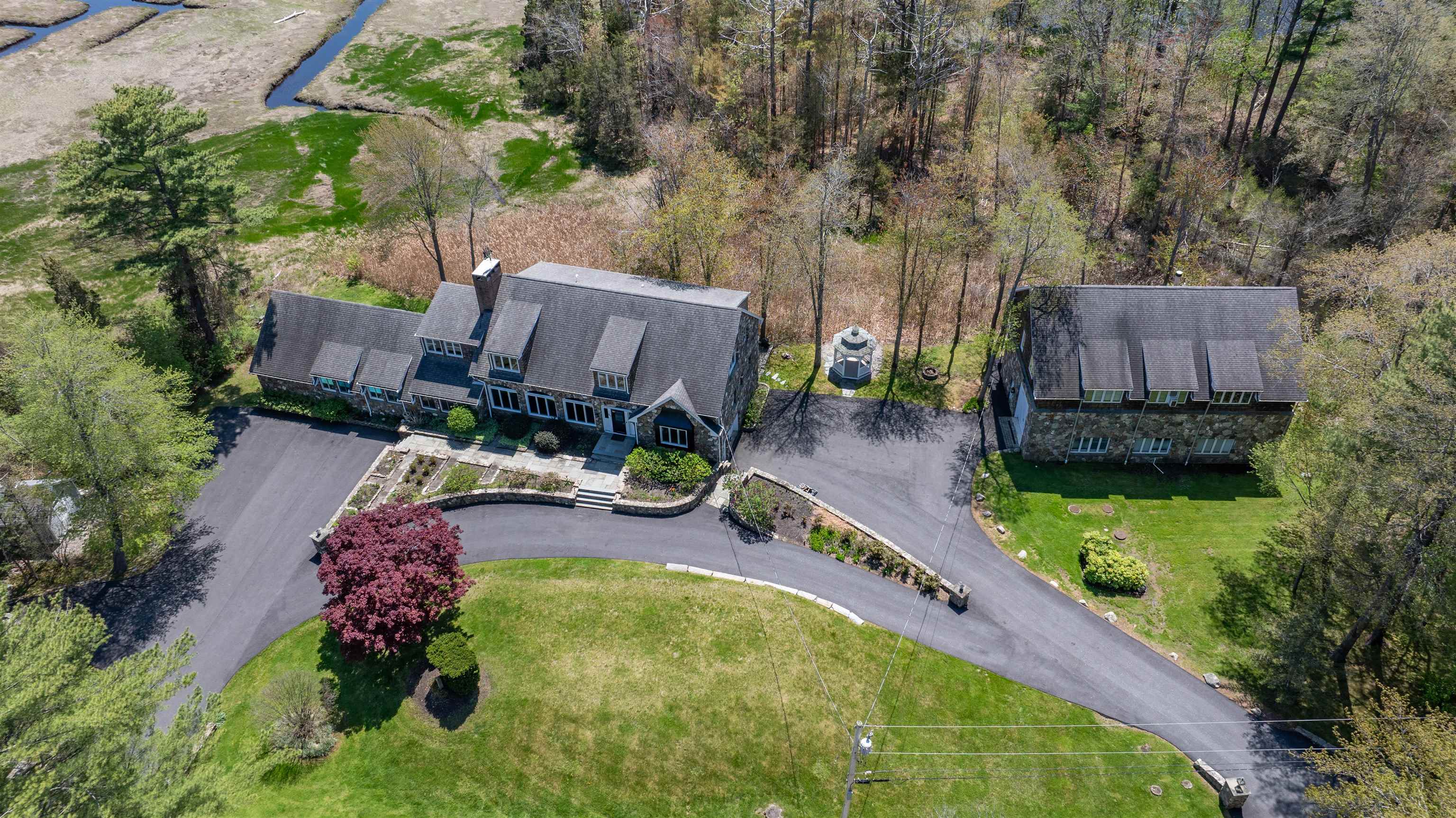 51 Depot Rd, Hampton Falls, NH 03844