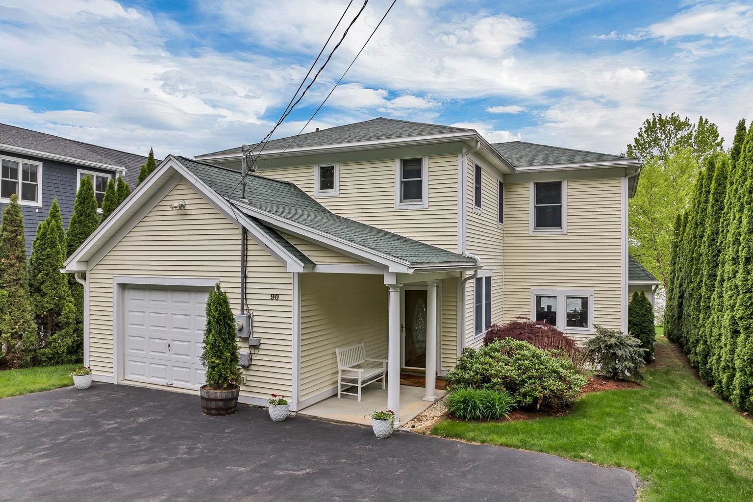 90 Paugus Park Rd, Laconia, NH 03246