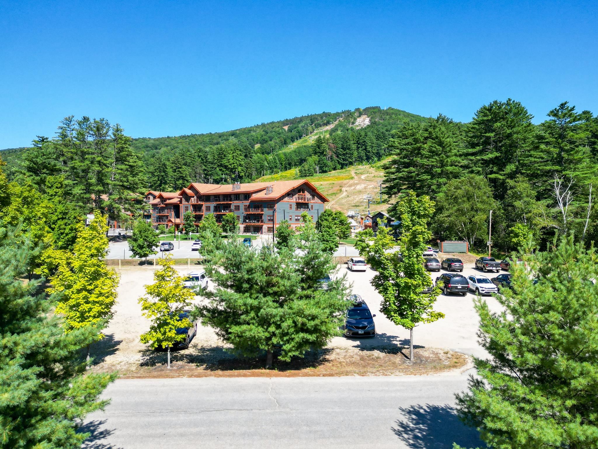 11 Black Diamond Rd, Conway, NH 03860