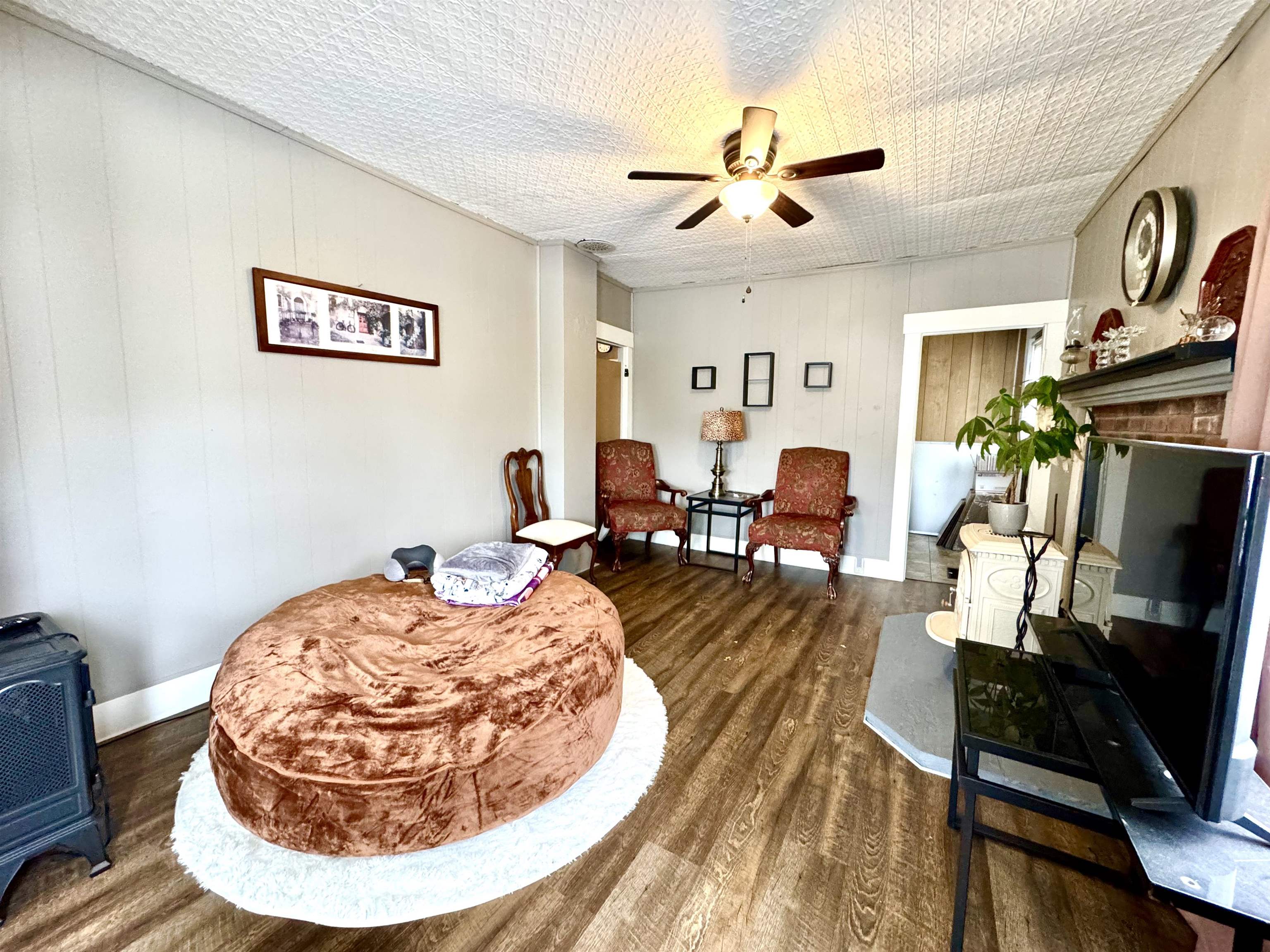 15 Park St, Colebrook, NH 03576